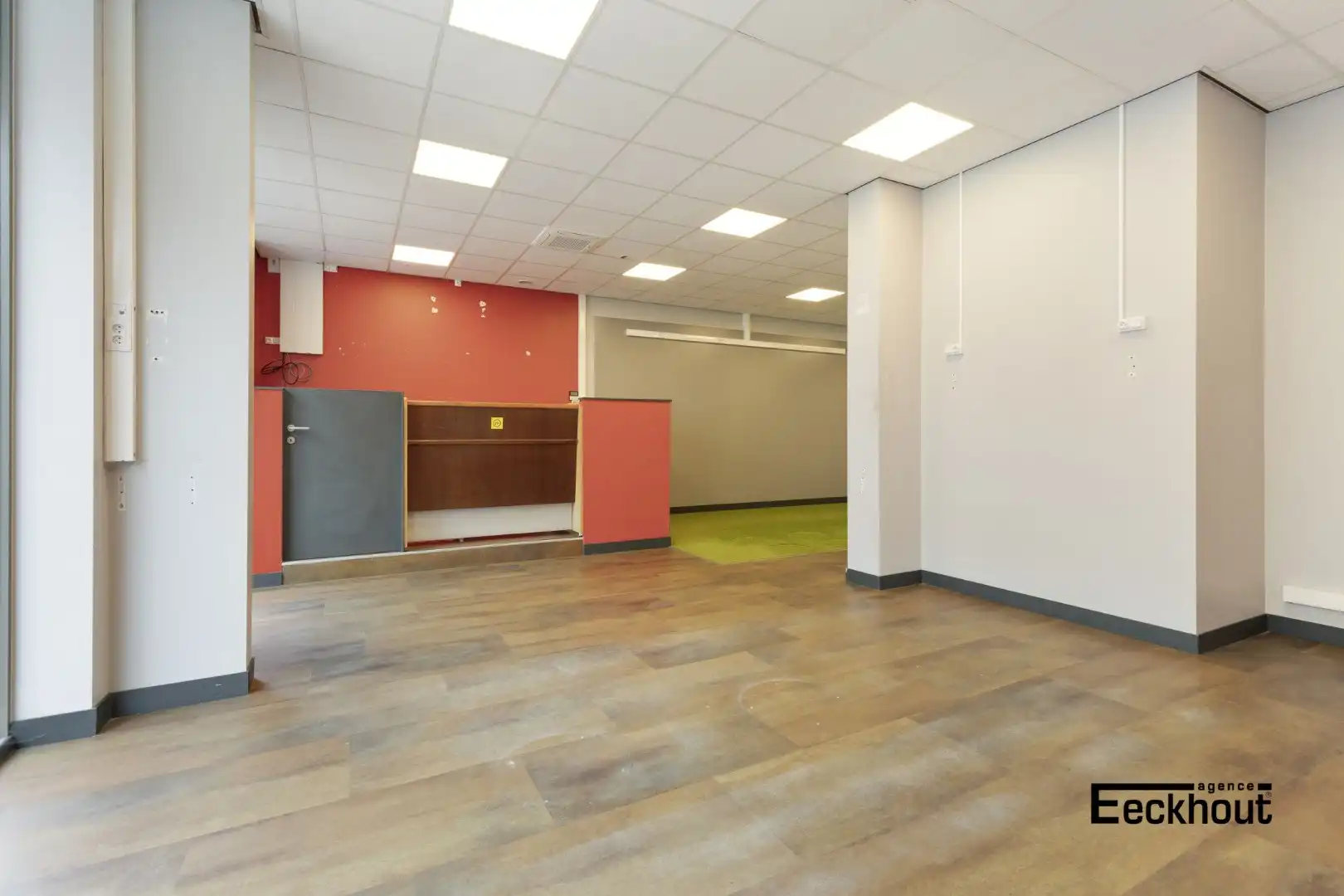 Commerciële handelsruimte van 106 m² op toplocatie in Oostende foto 5