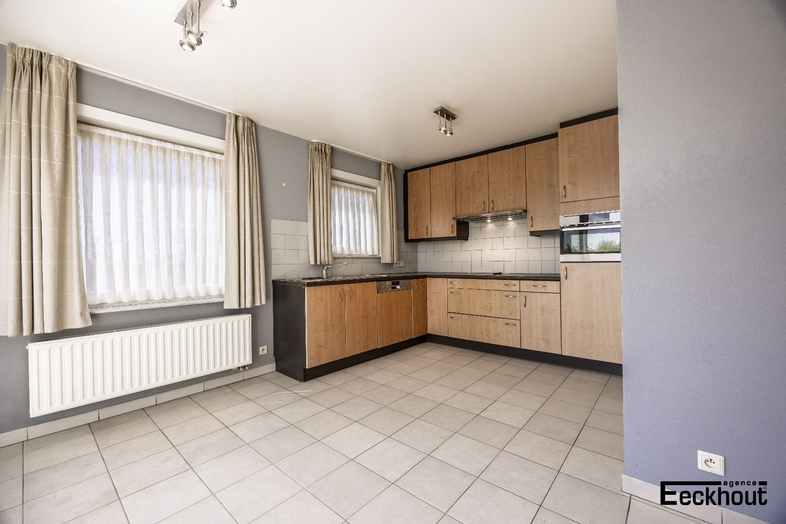 Hoekappartement met terras in kleine residentie te Bredene. foto 6