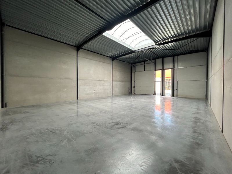 Nieuwbouw magazijn te huur in Evergem – uitstekende bereikbaarheid & kwalitatieve afwerking foto 5