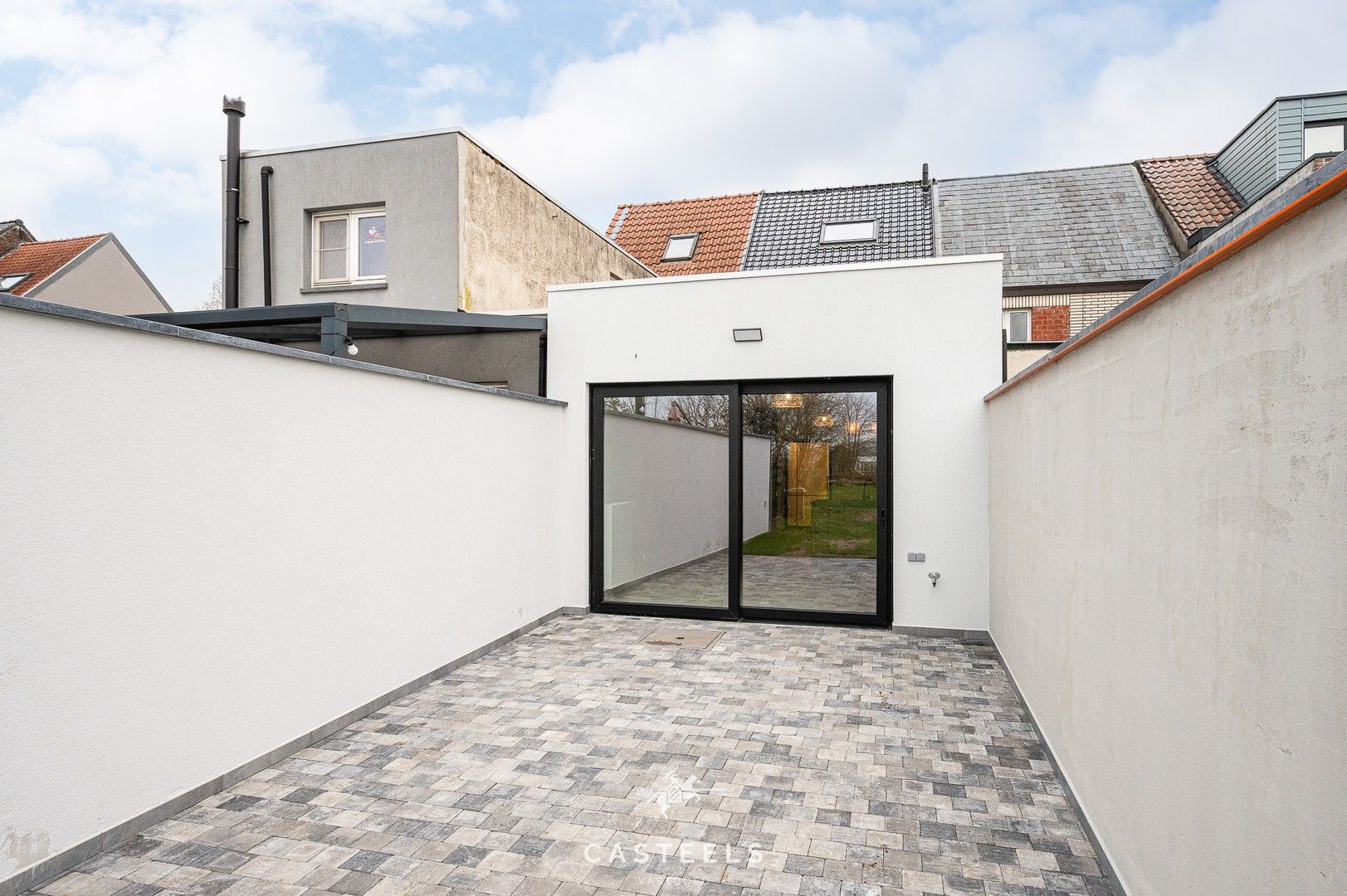 Prachtige gerenoveerde gezinswoning met grote tuin te &nbsp;Wetteren foto 26