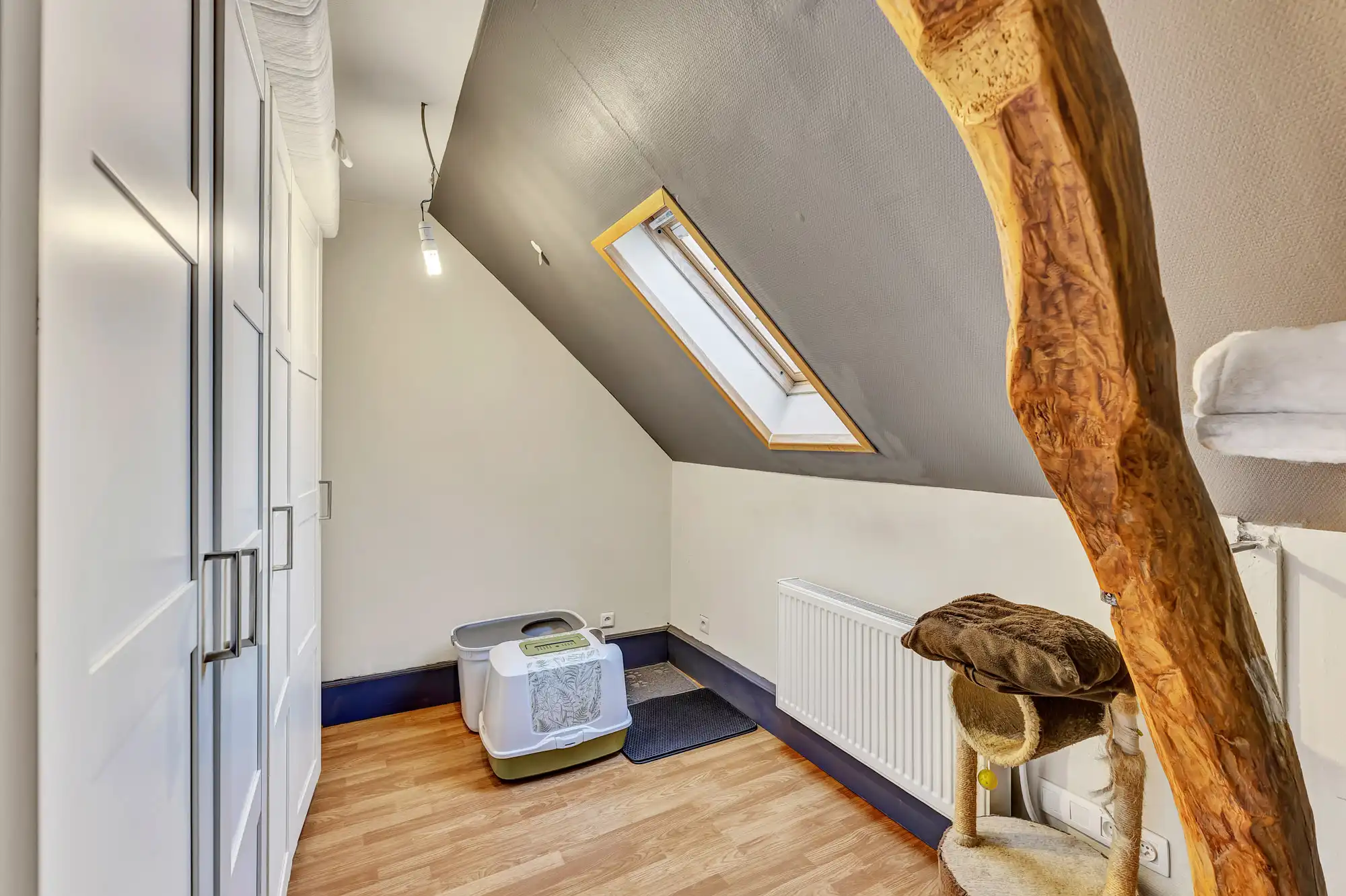 Instapklare woning met ruime garage op groene locatie foto 20