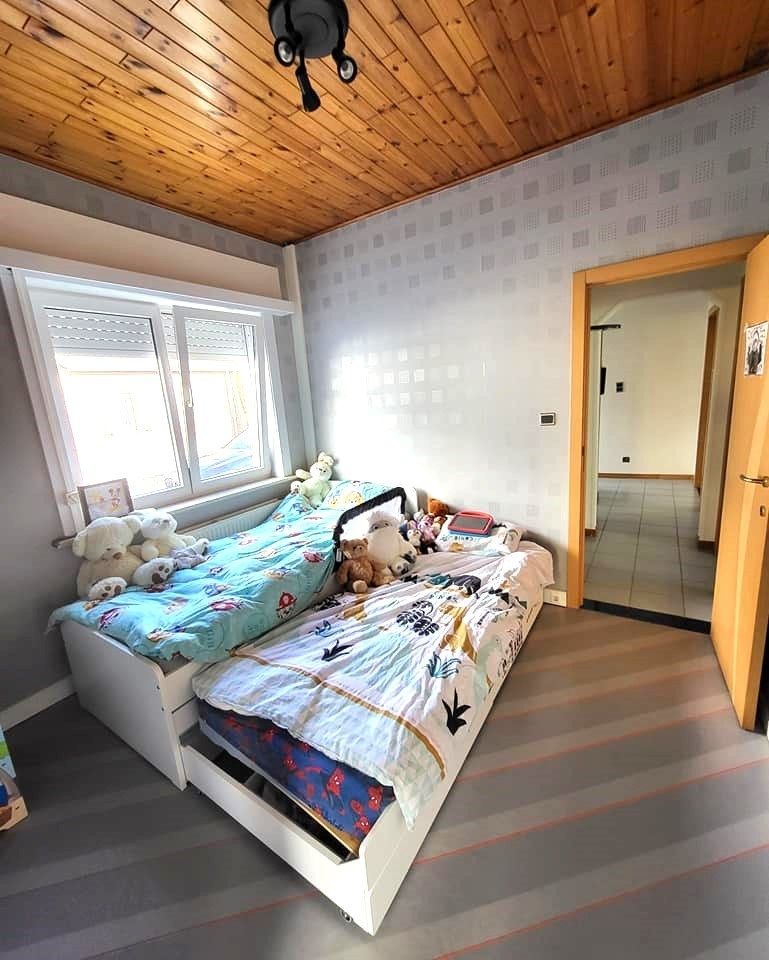 Gerenoveerde bungalow in Eppegem. foto 15