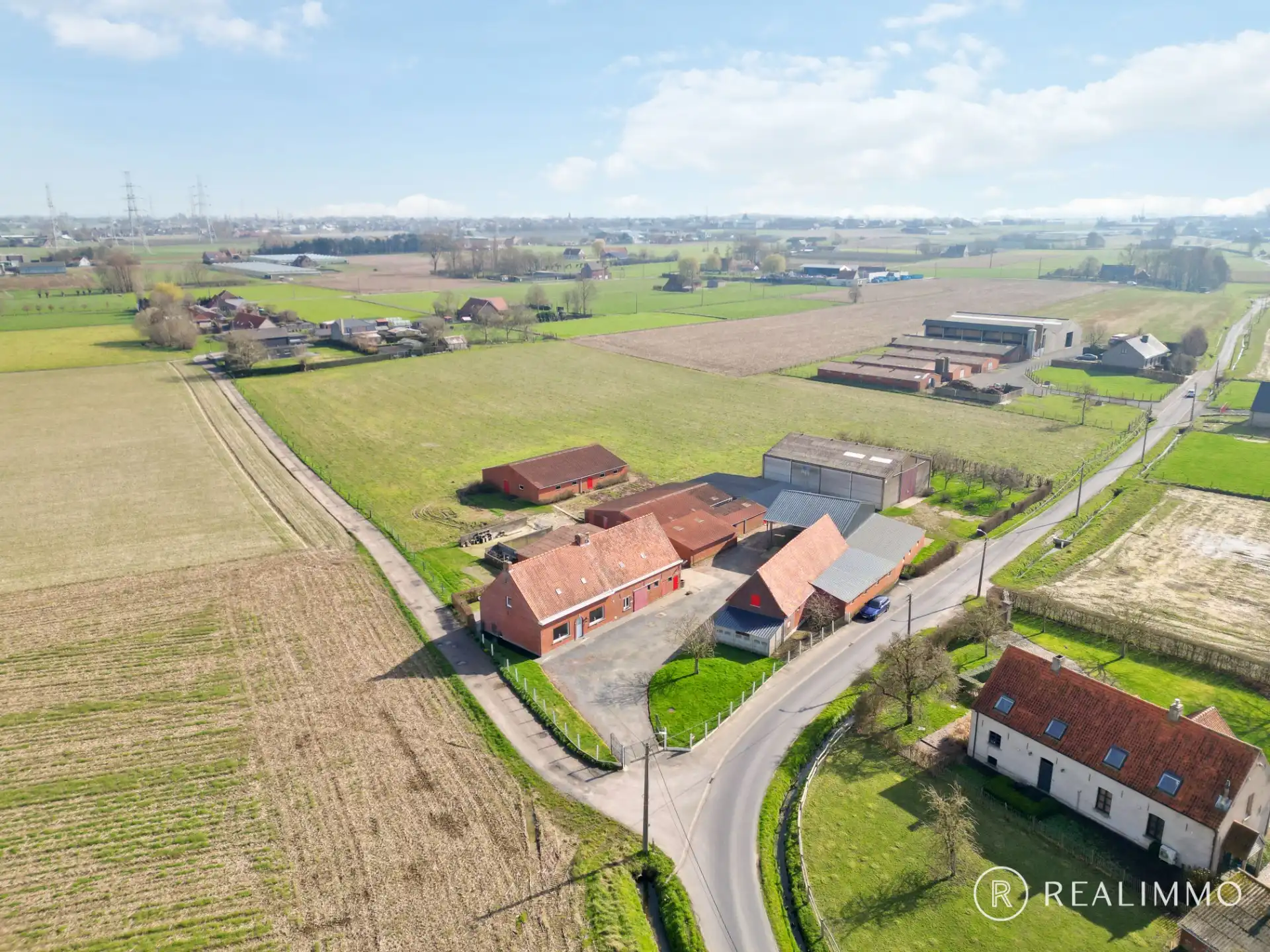 Hoofdfoto van de publicatie: Boerderij op 22&nbsp;277 m² in Lendelede