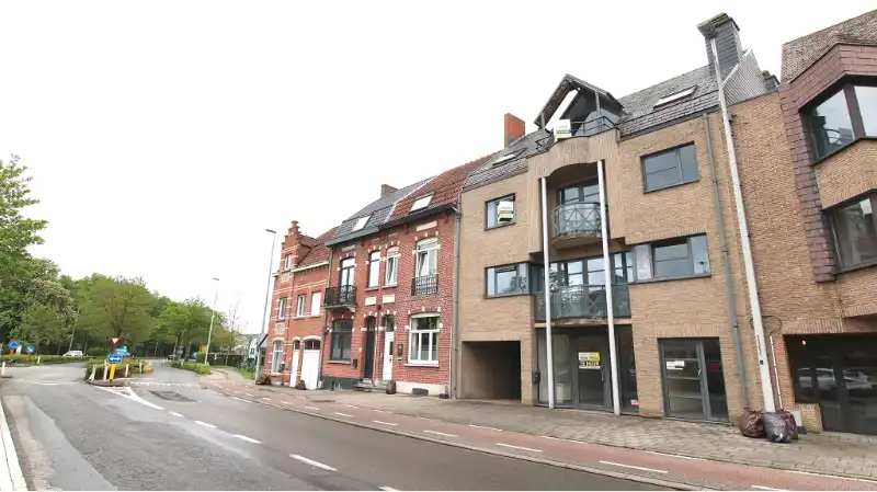 Kantoor te huur in de Baron Ruzettelaan in Assebroek Brugge foto 8