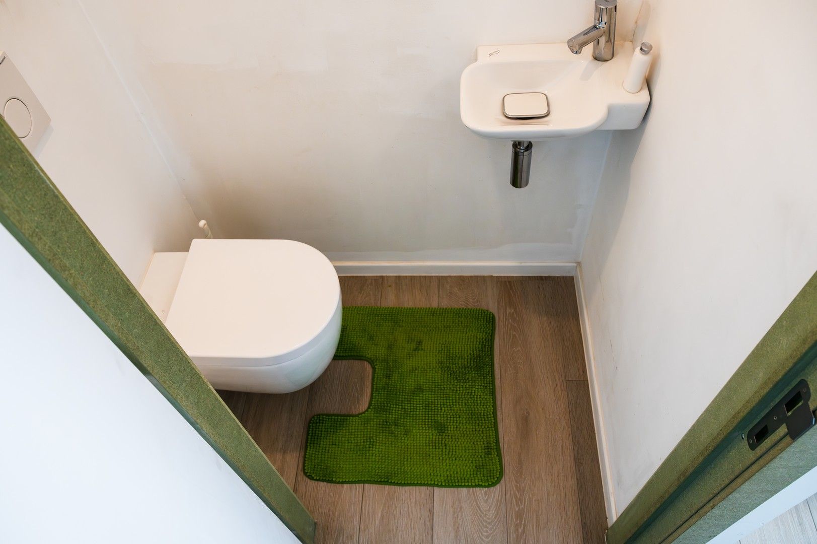 Duplex appartement met autostaanplaats te Zwijndrecht foto 9