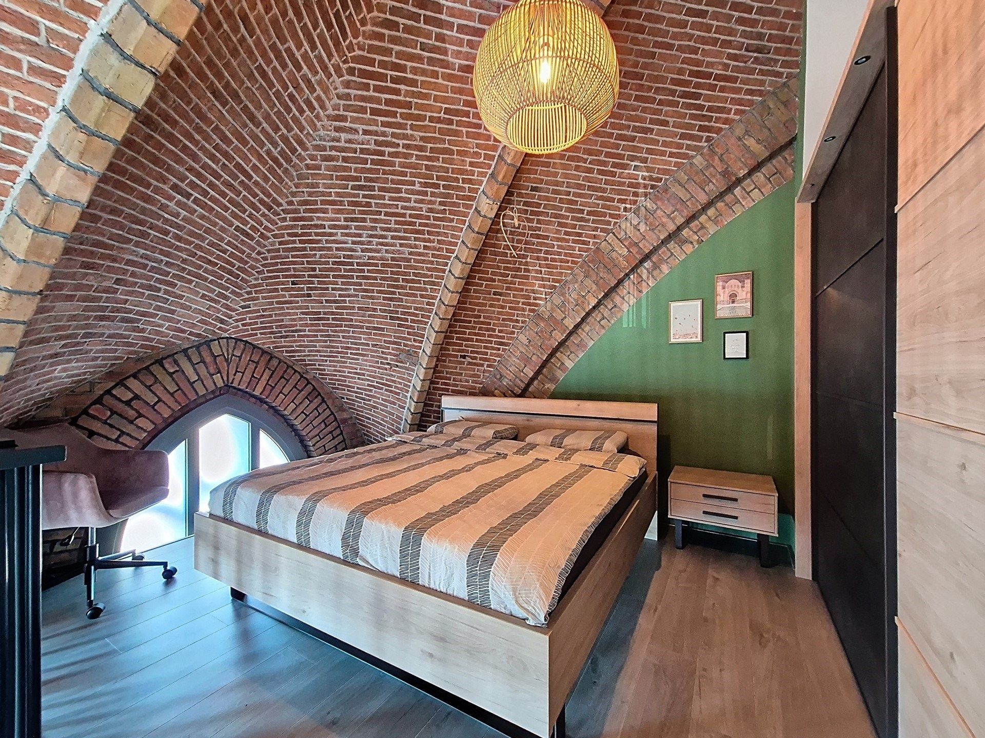 Uniek appartement met terras foto 15