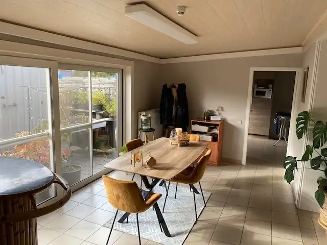 Uiterst gunstig gelegen kantoor met woonst. foto 59