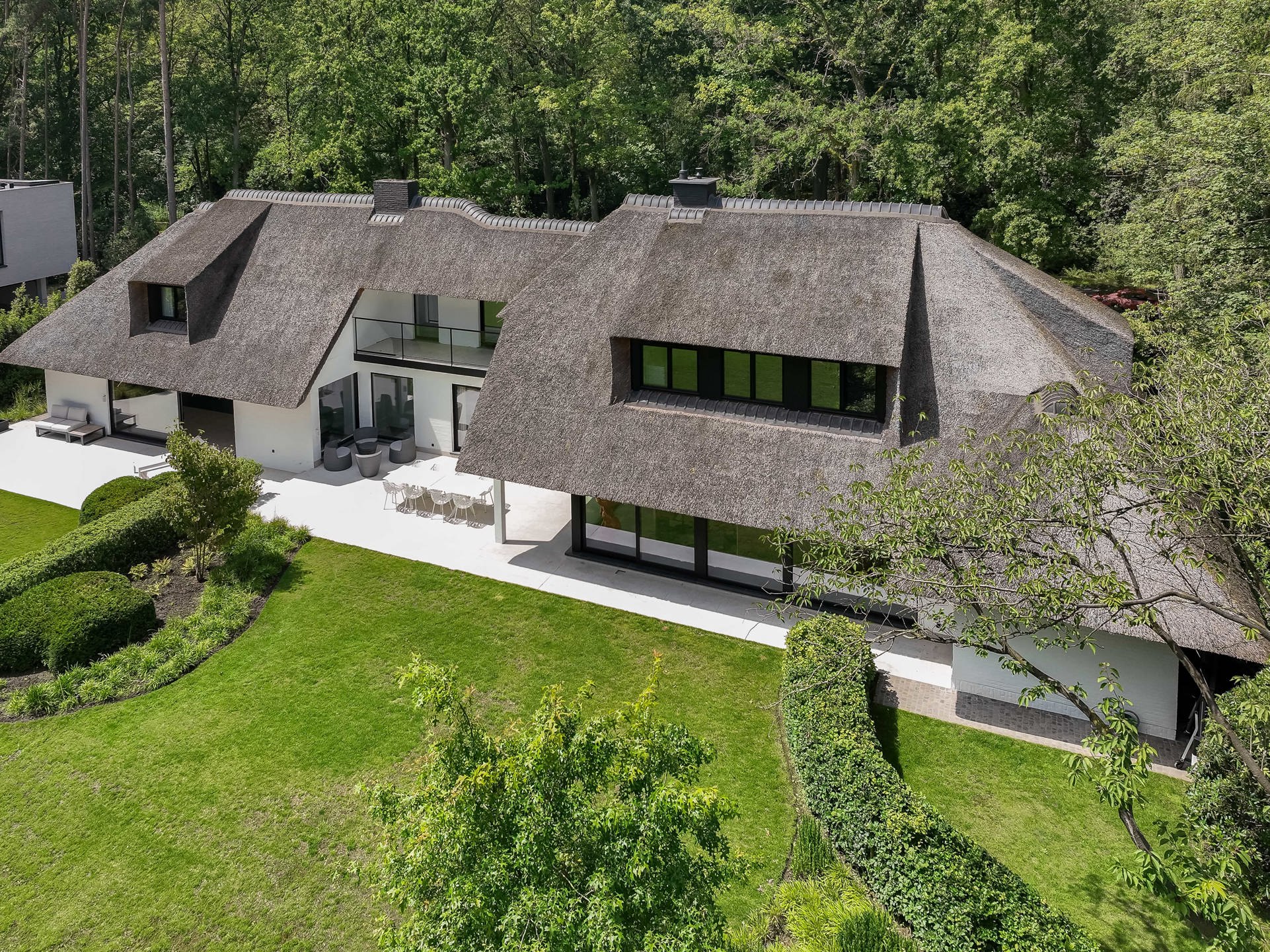 Luxe gerenoveerde villa met binnenzwembad op een topligging! foto 50