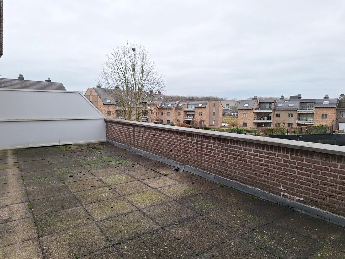 Ruim, verzorgd appartement met groot zonneterras foto 20