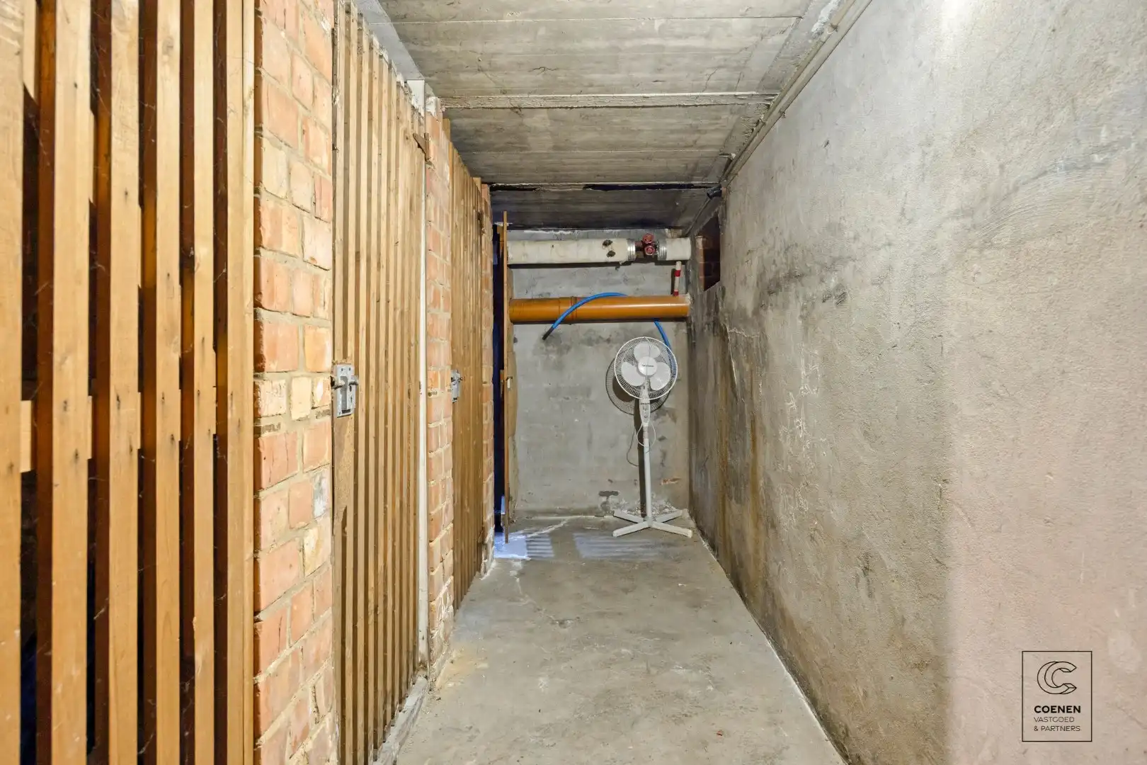 Ruim appartement van 104 m² met drie slaapkamers op centrale ligging te Merksem! foto 16