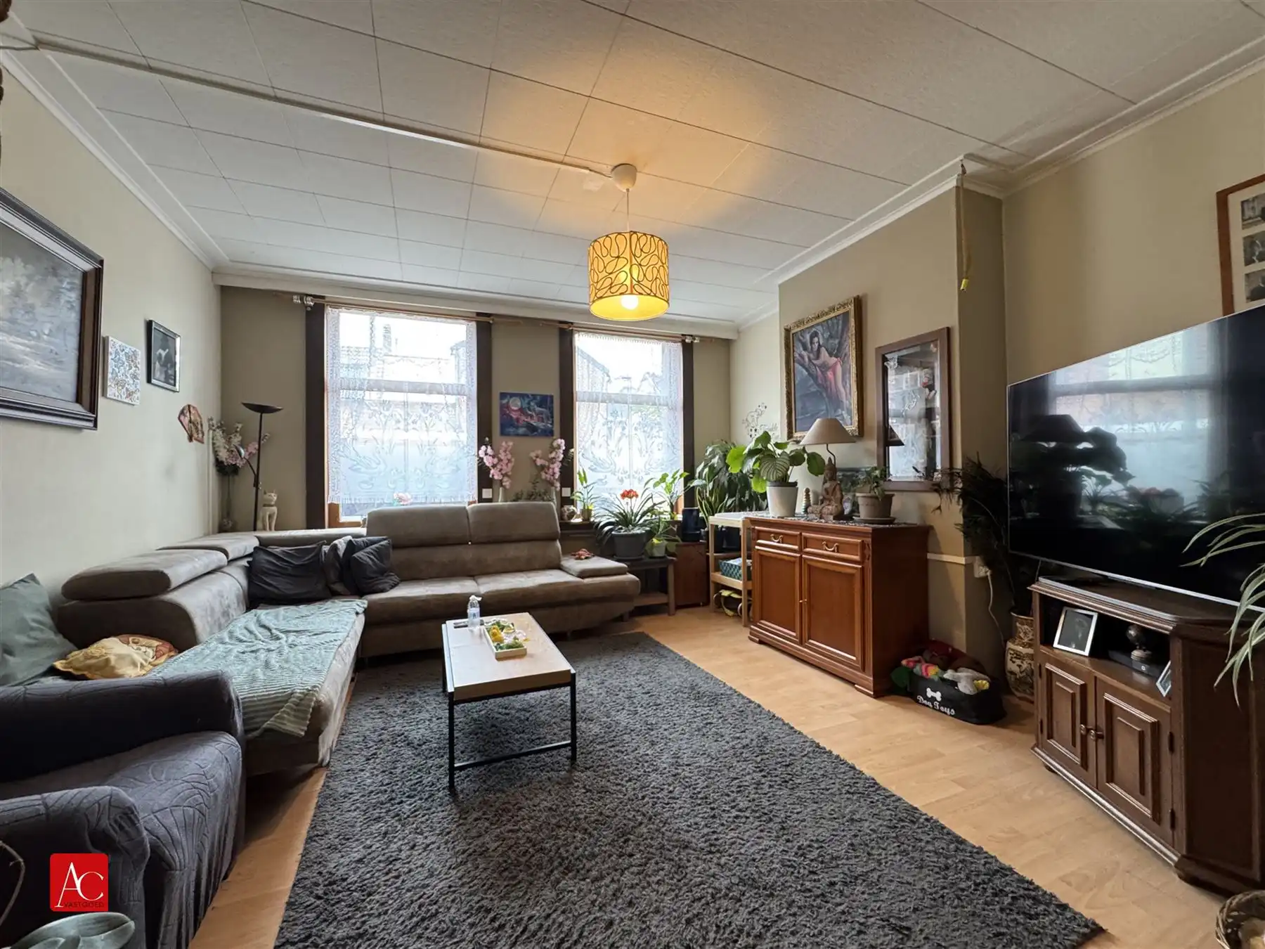 Gezinswoning met 5 slaapkamers en inpandige garage foto 5