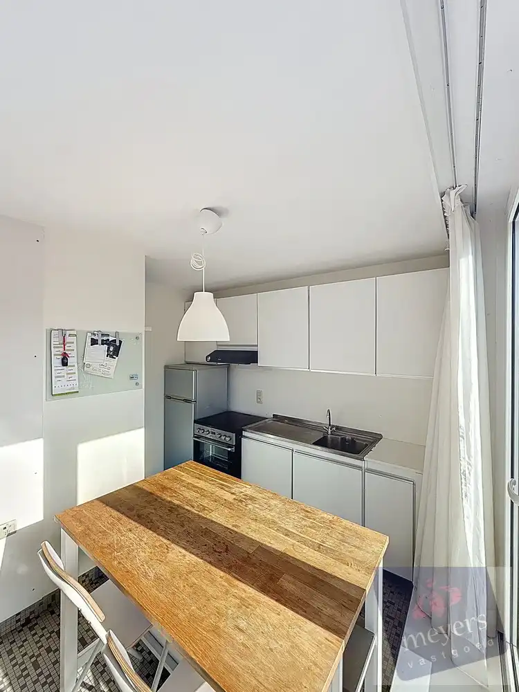 Lichtrijk appartement met ruim zonneterras in het hart van Hasselt foto 19