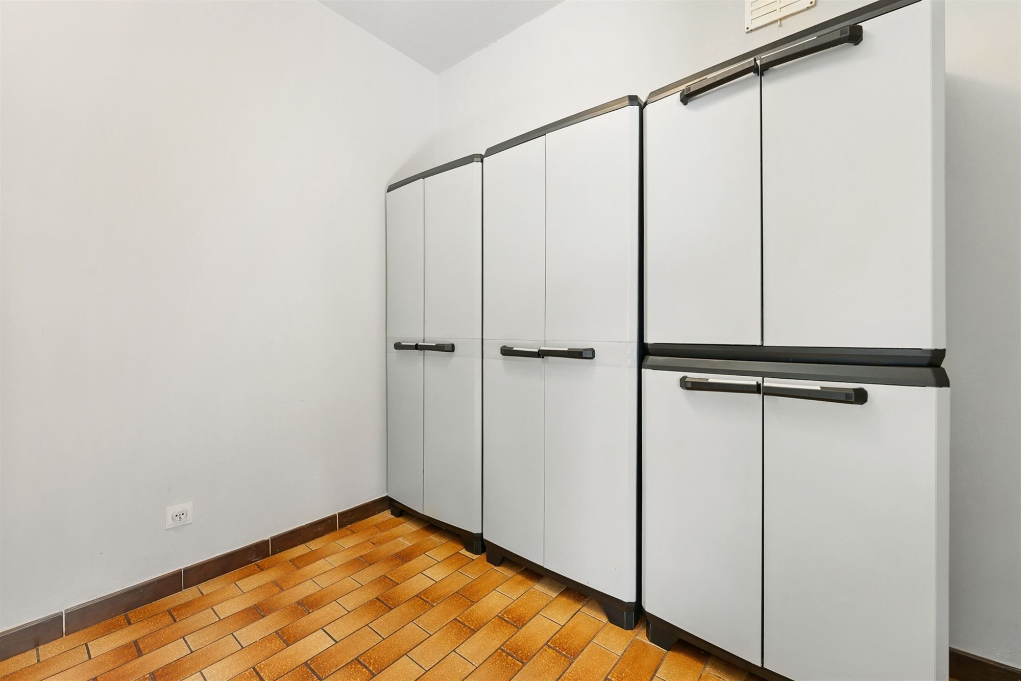 INSTAPKLARE GELIJKVLOERSE WONING OP RUSTIGE LIGGING foto 9