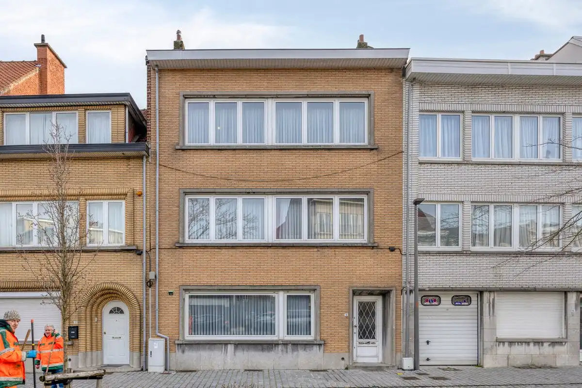 Opbrengsteigendom met 3 wooneenheden in hartje Strombeek foto 2