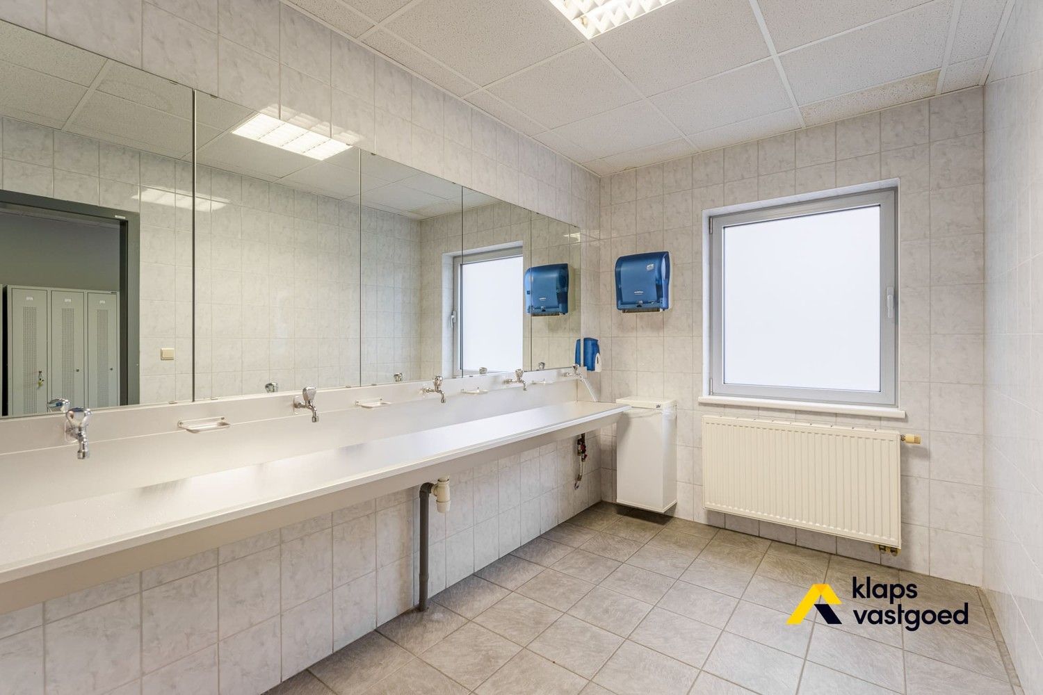 Knappe industriële hal op het bedrijventerrein van Rotem foto 29