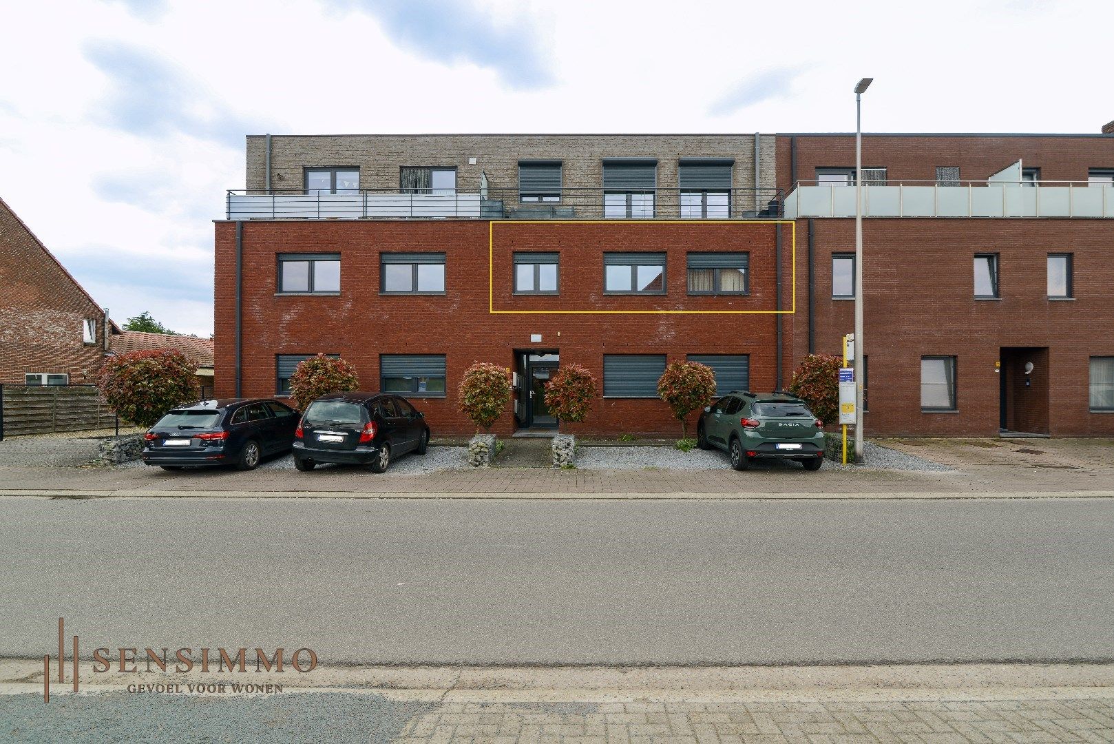 Instapklare appartement met 2 slaapkamers en parking foto 1