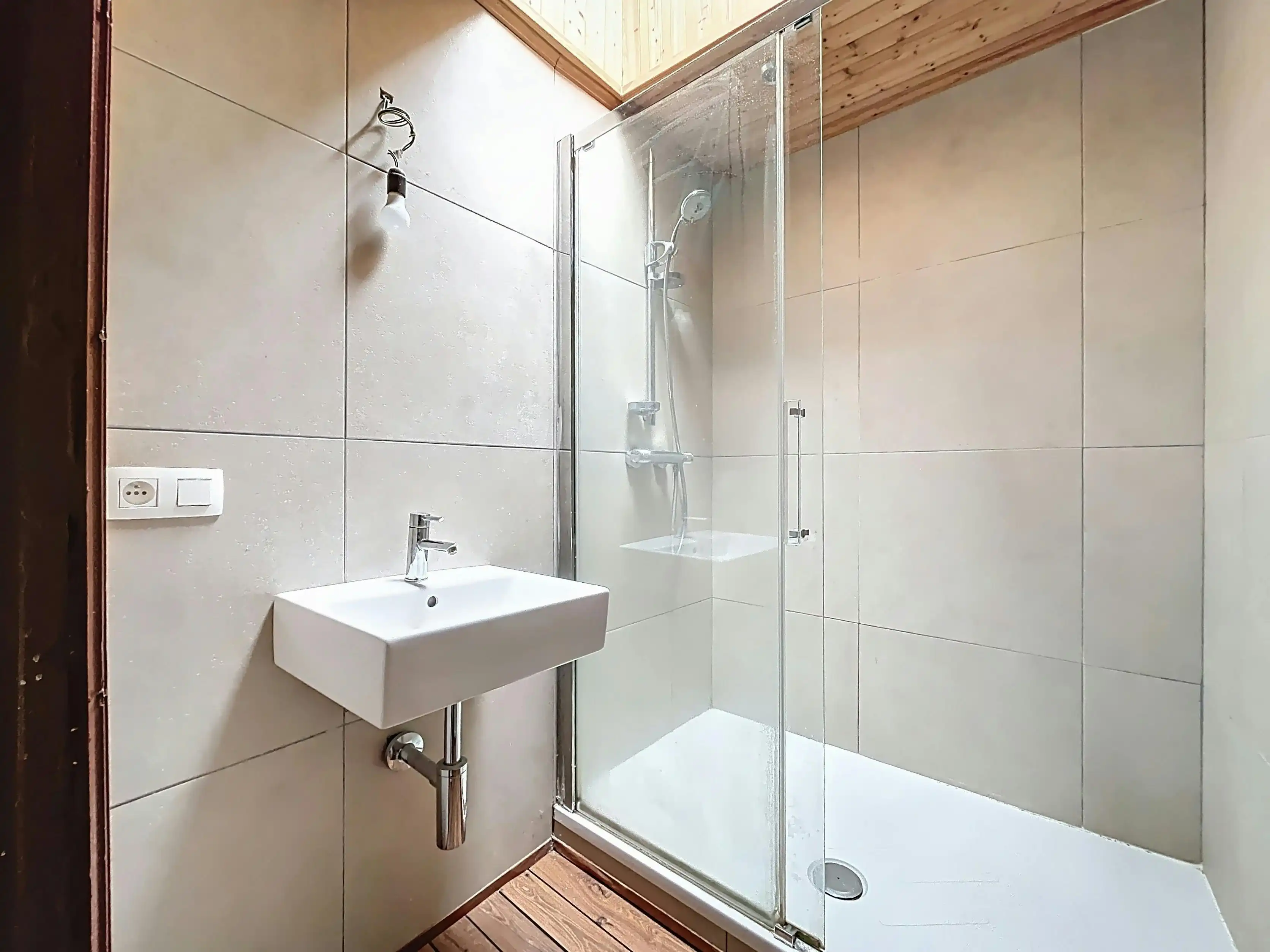 Handelshuis te koop op de Markt van Eeklo foto 12