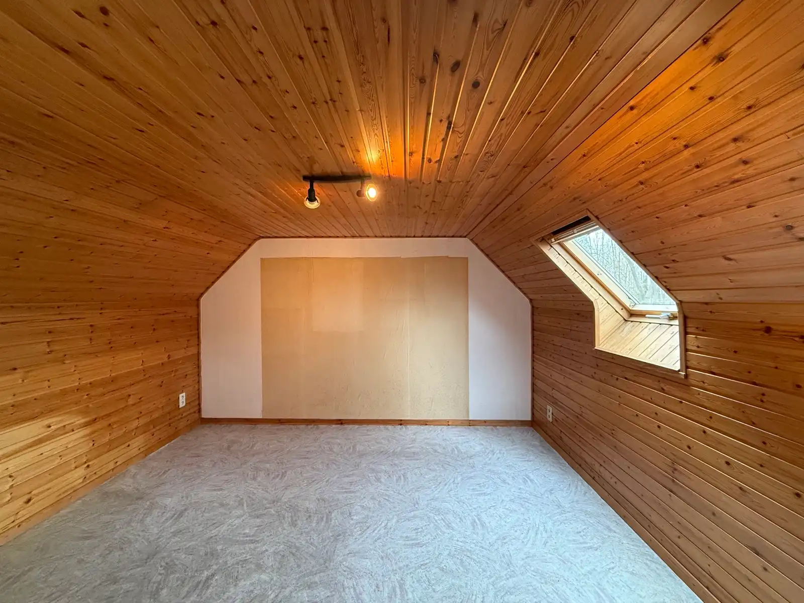 Gezellige woning met 2 slaapkamers en tuin foto 11