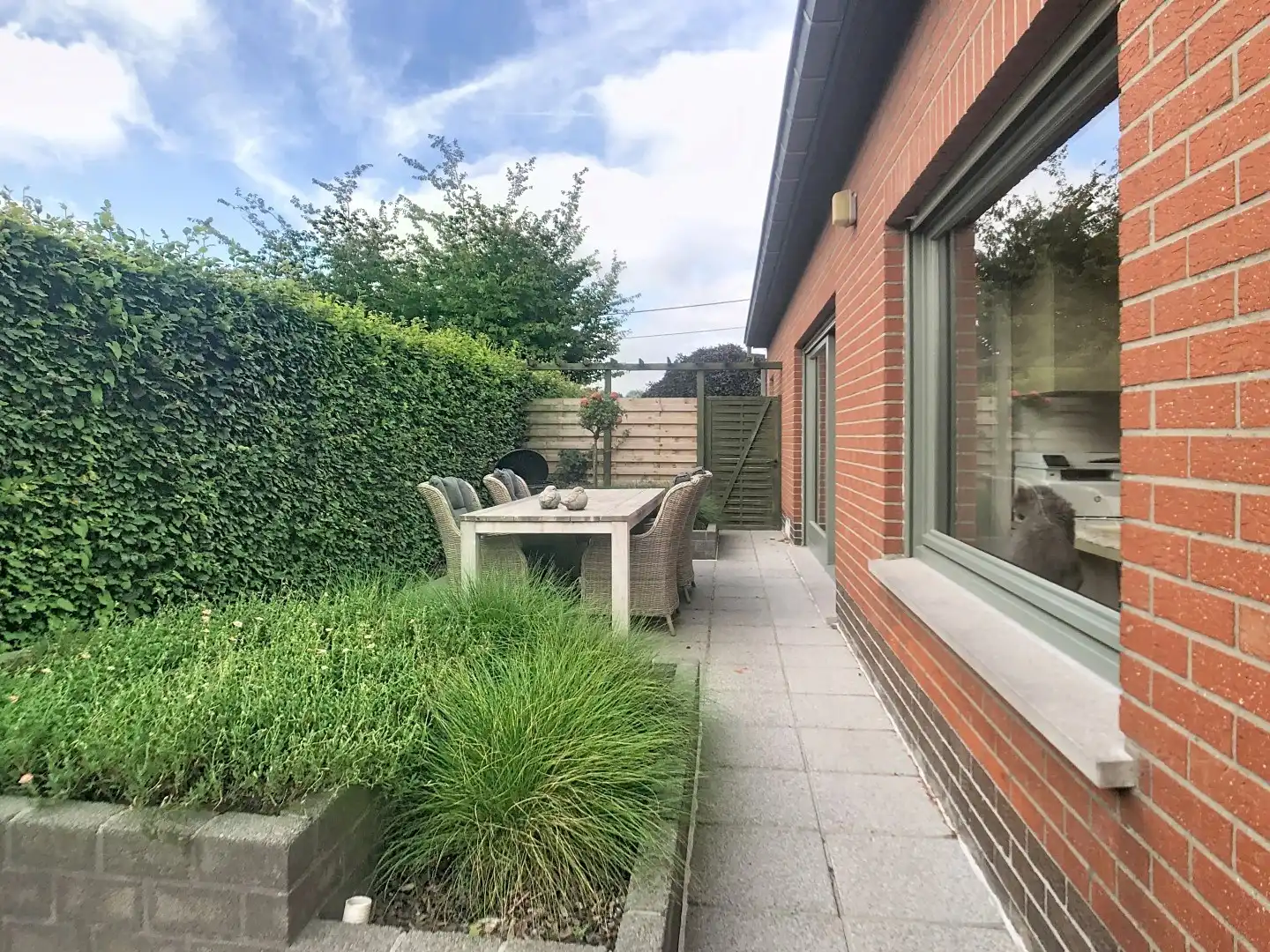 Ruime alleenstaande woning nabij centrum Staden  foto 10