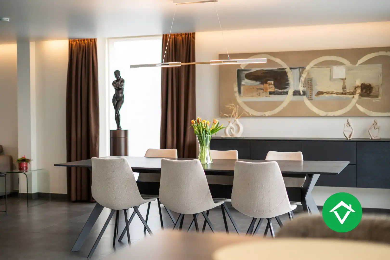 Alleenstaande woning met 4 slaapkamers en garage te Aartrijke foto 4