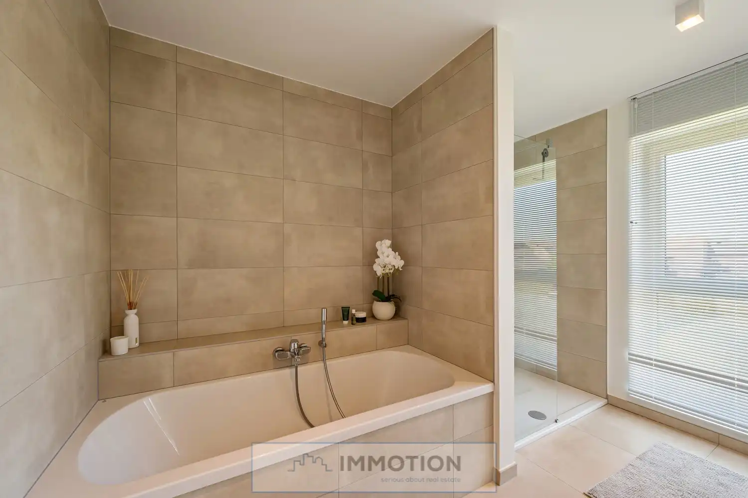 Moderne nieuwbouwvilla op rustige topligging in Kuurne ! Kijkdag met richtprijs. foto 22