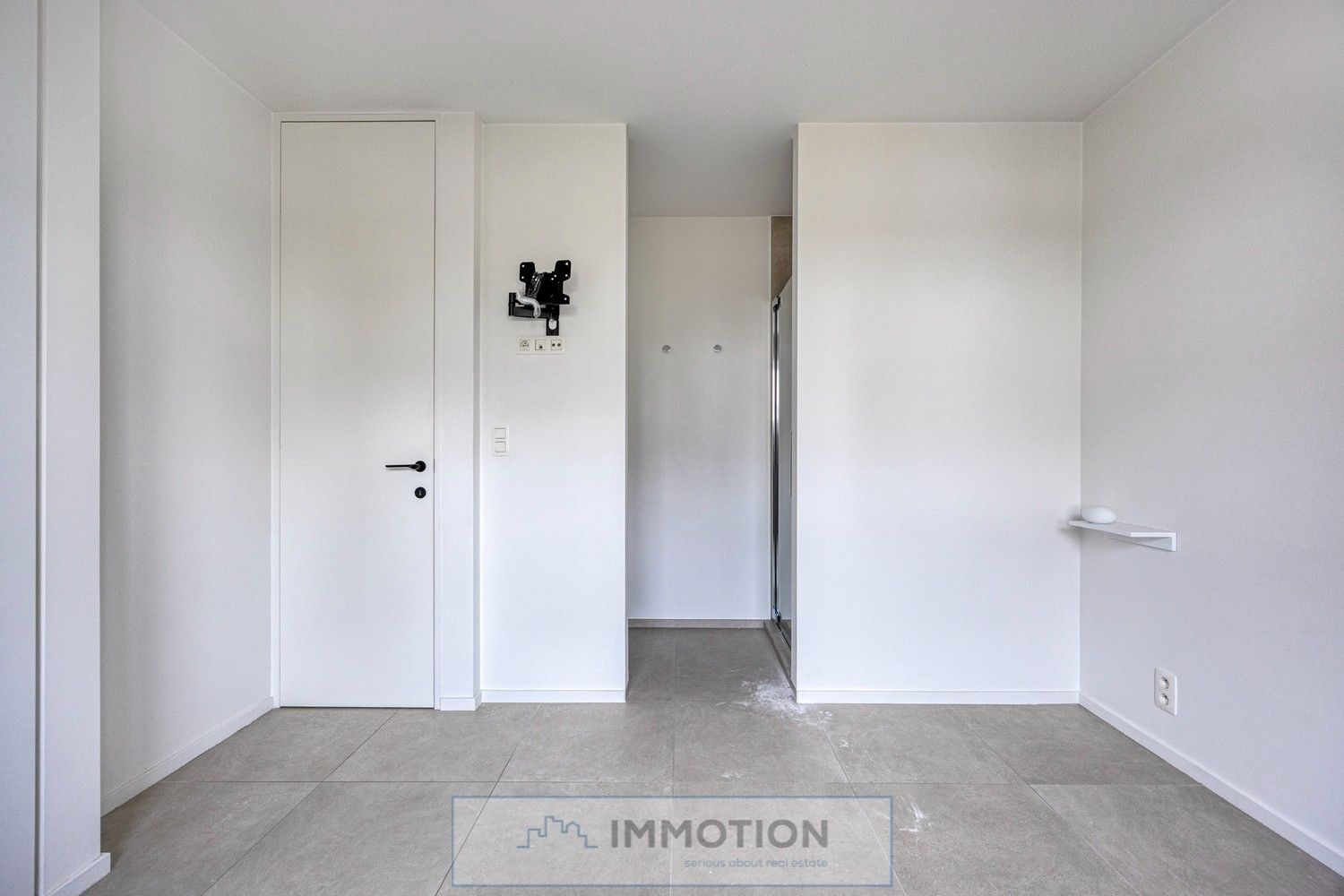 Exclusief appartement met 2 slaapkamers en garage foto 24