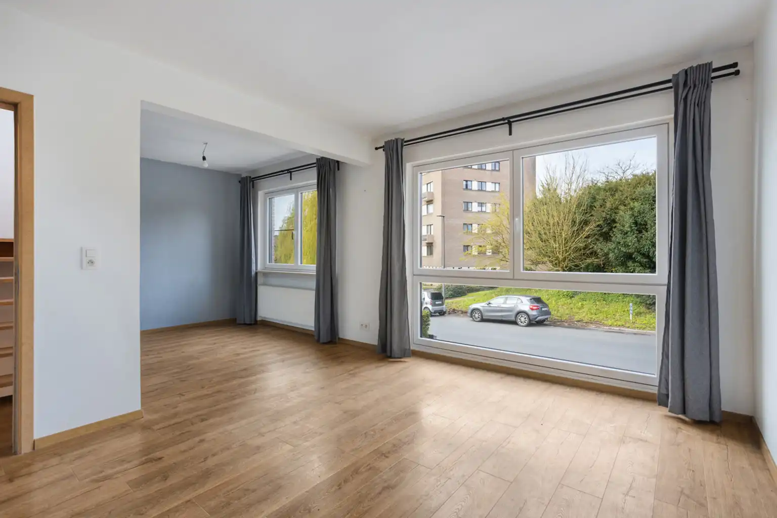 Volledig gerenoveerde driegevel bel-etage in rustige wijjk foto 3