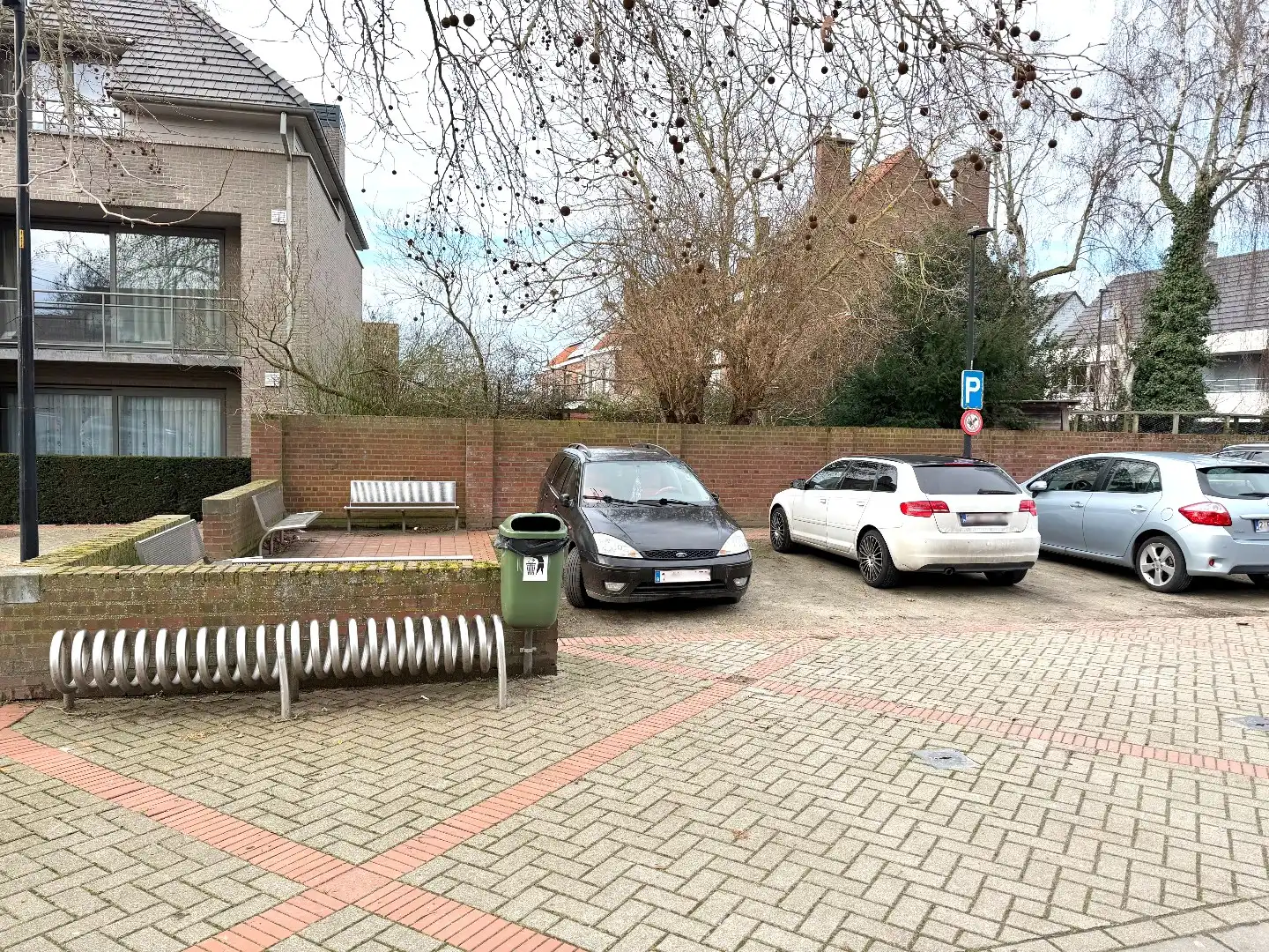 Instapklare rijwoning in het hart van Harelbeke met uitweg voor fietsen foto 23
