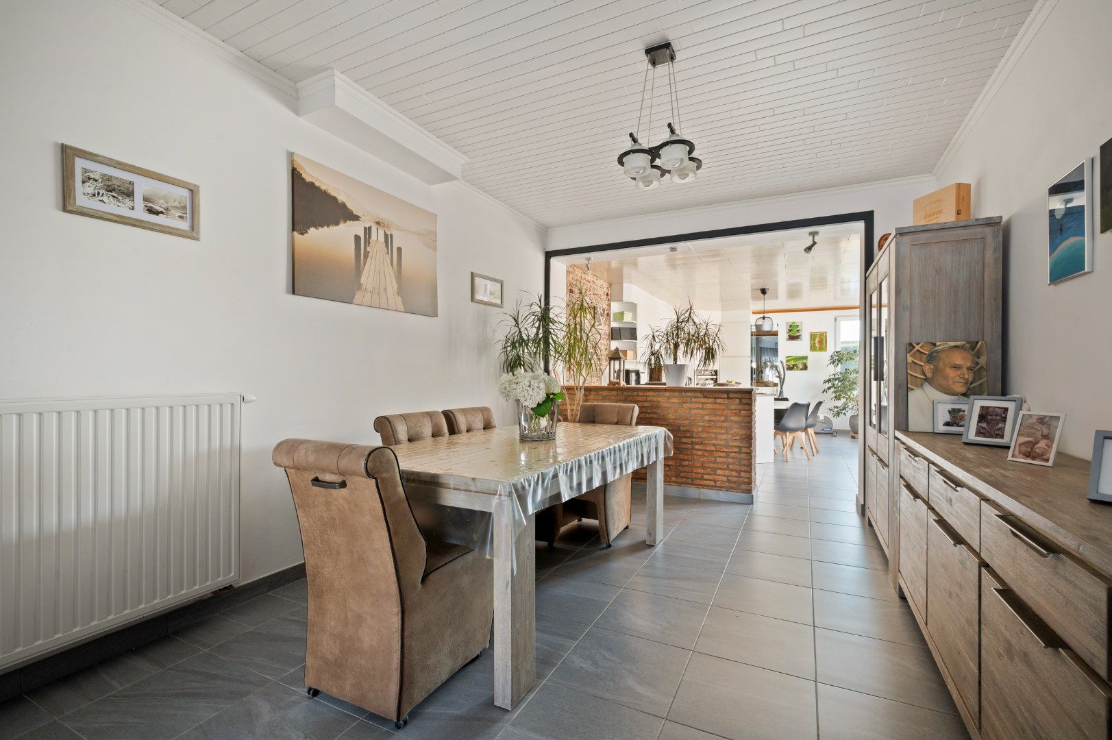 RUIME WONING MET CHARMANTE VOORGEVEL IN HET RUSTIGE ZUIDSCHOTE (IEPER) foto 6