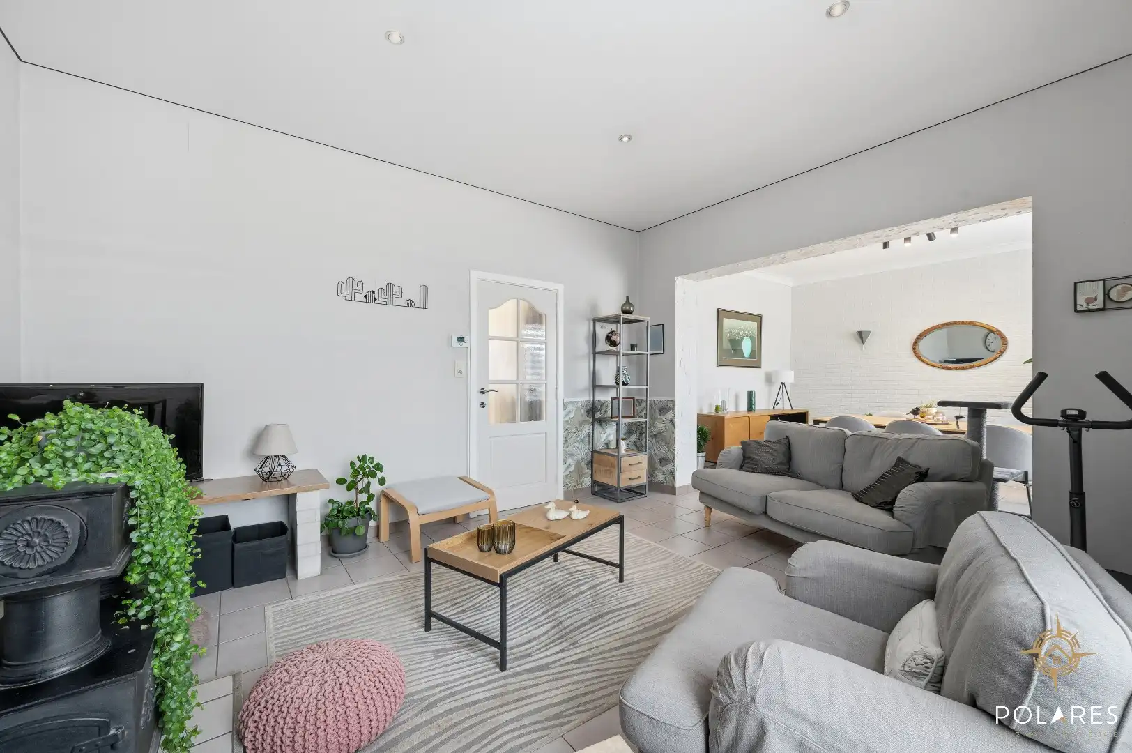 Instapklare woning met uitbreidingsmogelijkheden op toplocatie! foto 6