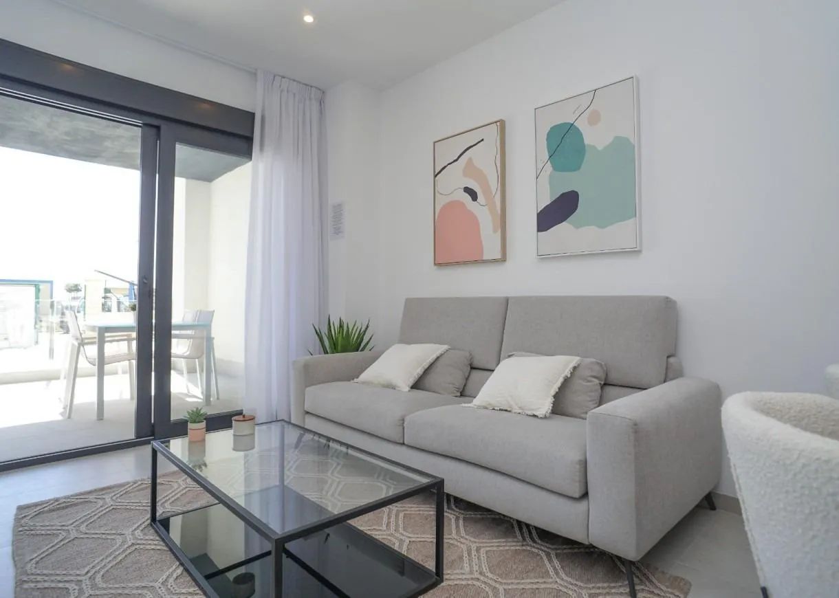 Nieuwe appartementen in La Mata-Torrevieja: modern comfort in een weelderige omgeving foto 2