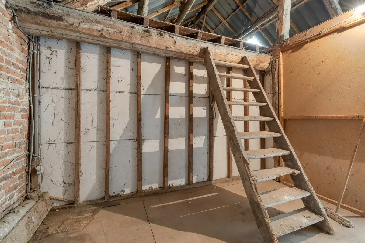 Mogelijkheid om te splitsen in 2 woningen - Half open bebouwing (hoeve) met 5 slaapkamers, tuin, terras en zeer ruime garage in Oorbeek (Tienen)! – EPC 730 kWh/ foto 20