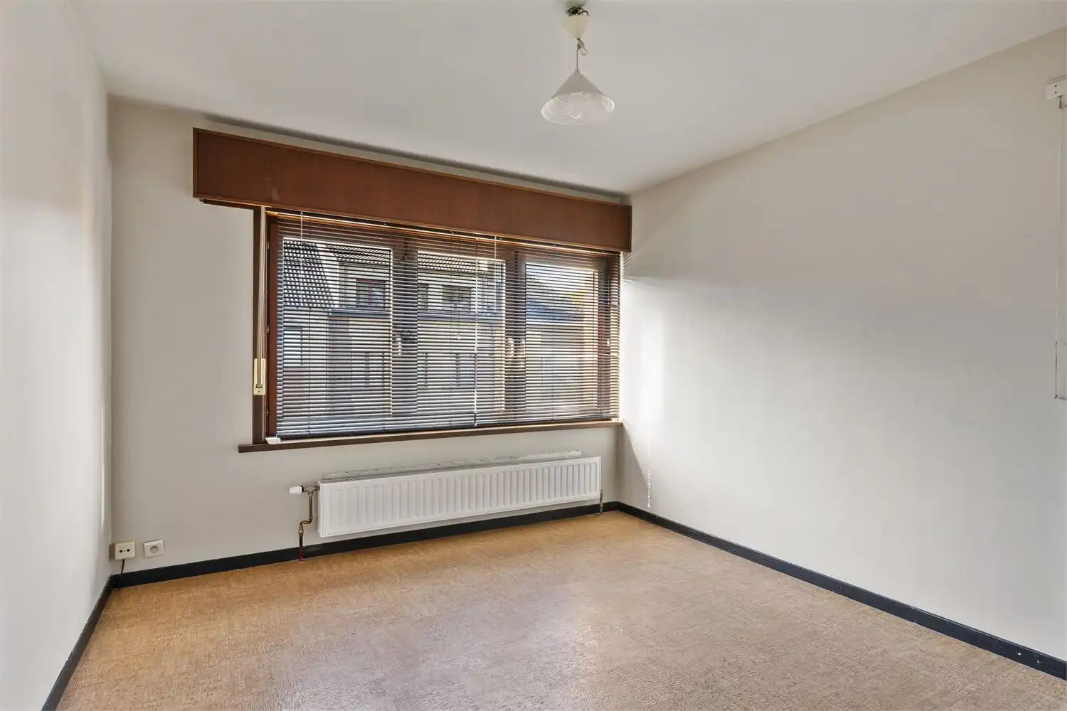 DE IDEALE GEZINSWONING MET ZALIGE TUIN OP EXCLUSIEVE LIGGING DOODLOPENDE STRAAT foto 23