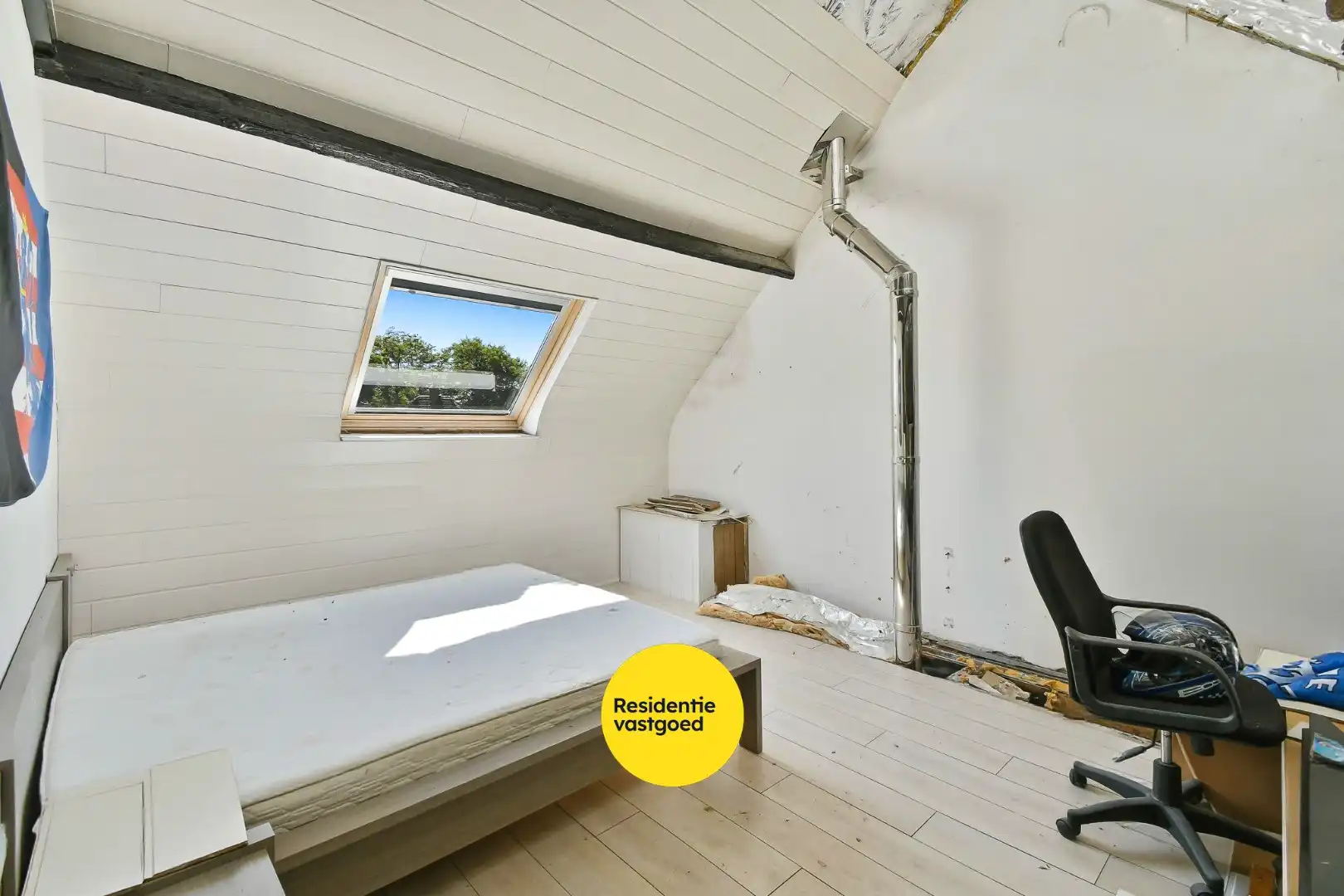 Woning met drie slaapkamers, garage en zonnige tuin foto 13