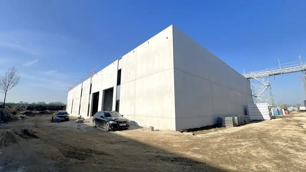 Nieuwbouw magazijn te huur in kmo-park Schipdonk in Deinze foto 10