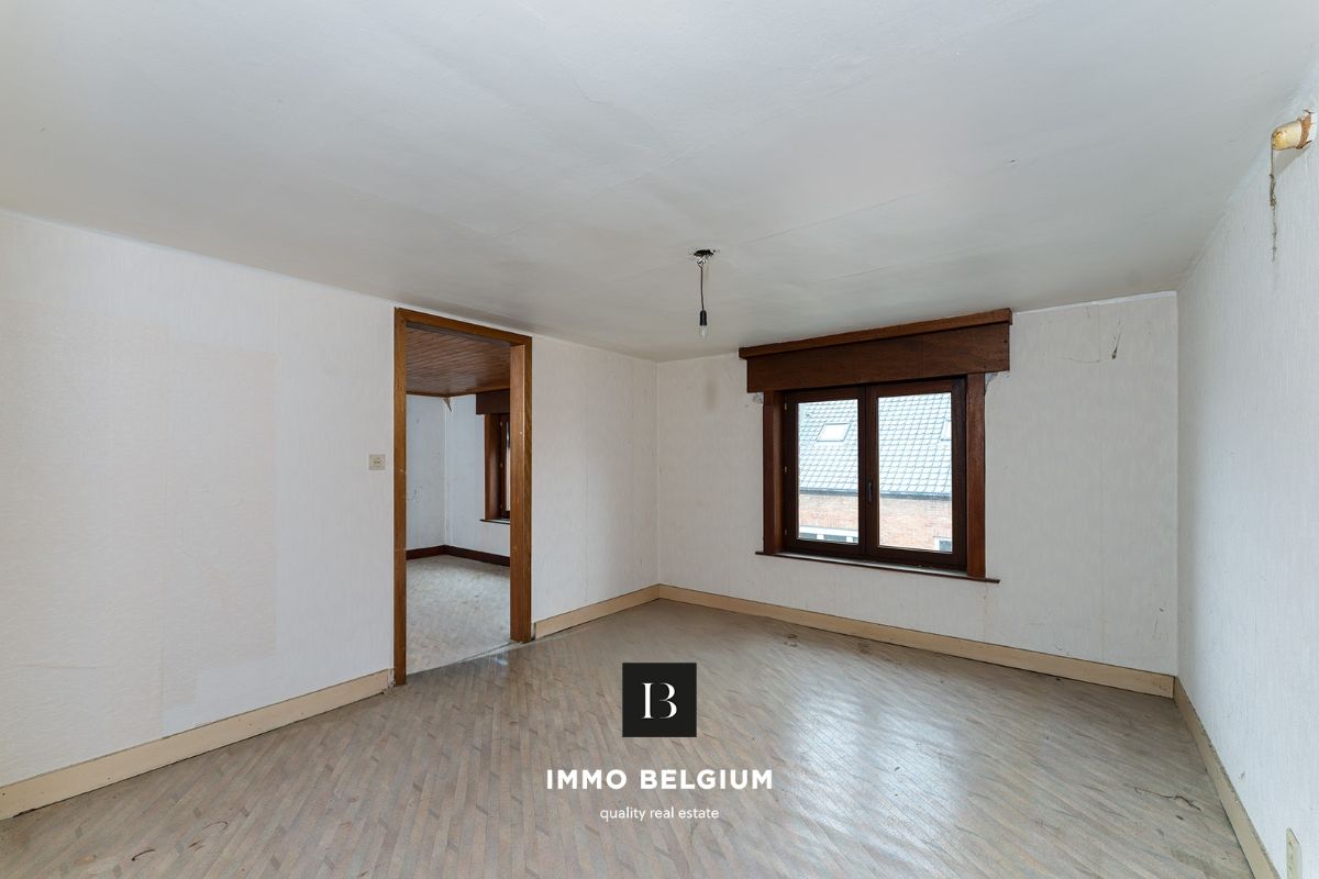 Totaal te renoveren woning in de Noordzeestraat foto 12