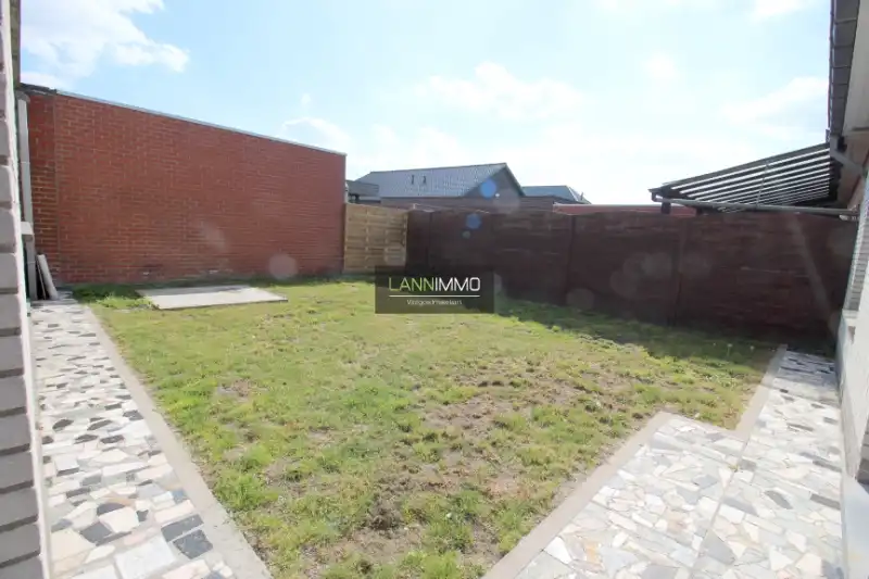 Instapklare woning met 2 slaapkamers en garage foto 13