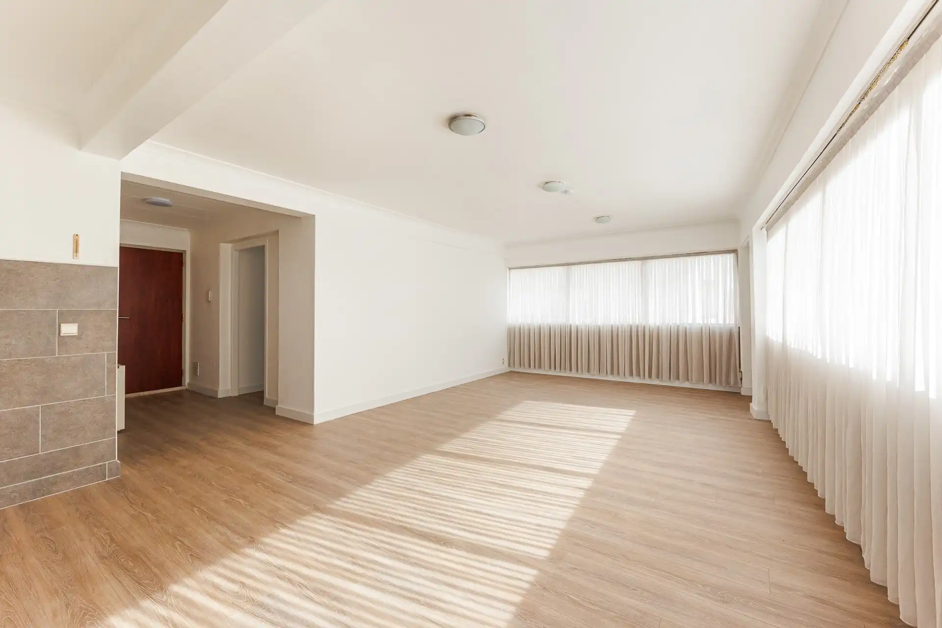 Gelijkvloers appartement / praktijk in Silsburg Deurne-Zuid foto 5