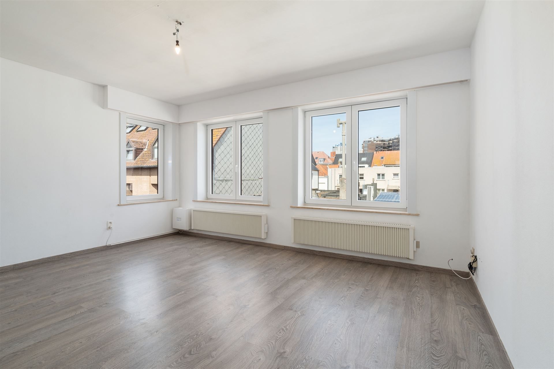 RECENT VERNIEUWD / 2 SLAAPKAMERS foto 2