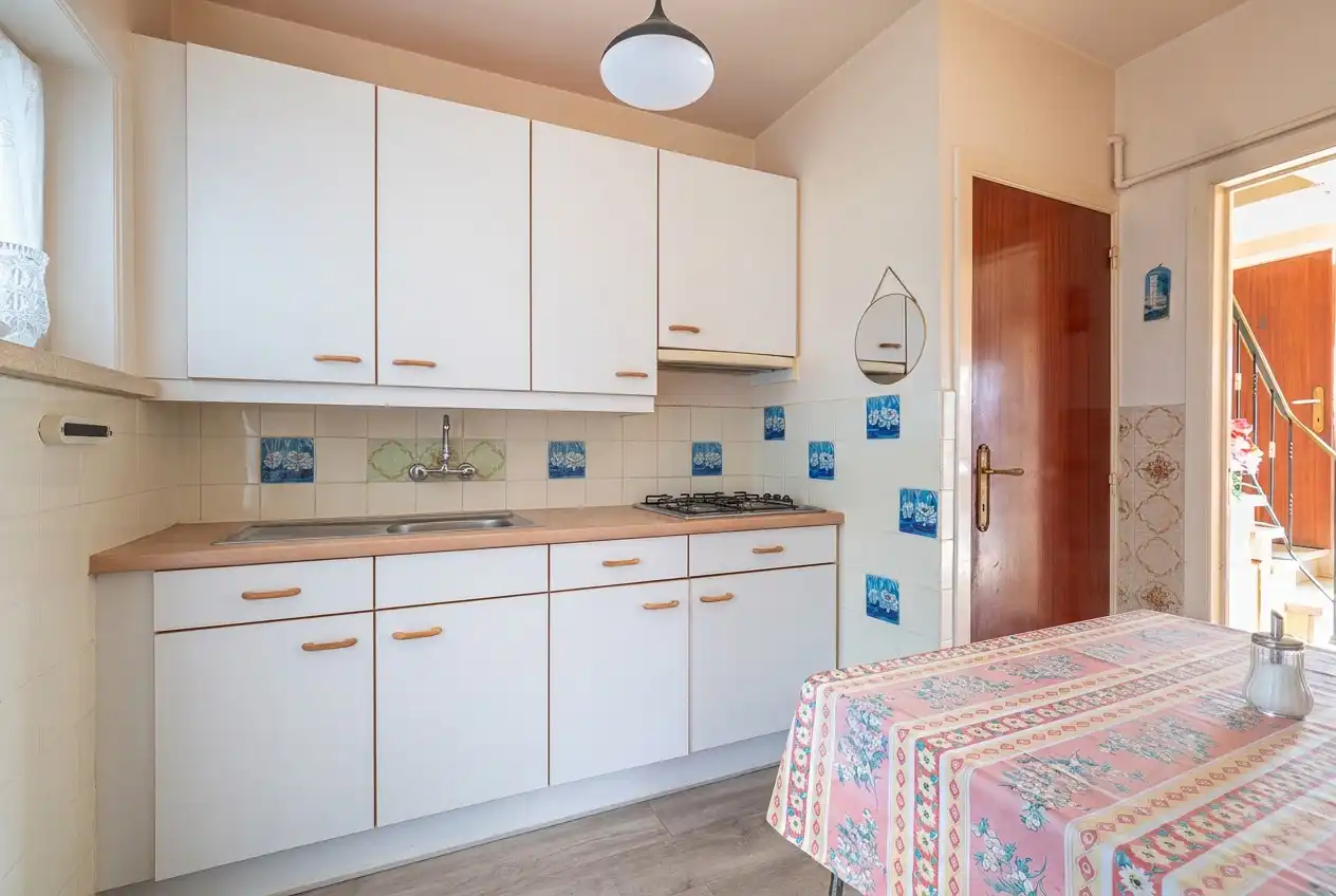 Goed gelegen woning in Lombardsijde met uitgebreide mogelijkheden. foto 4