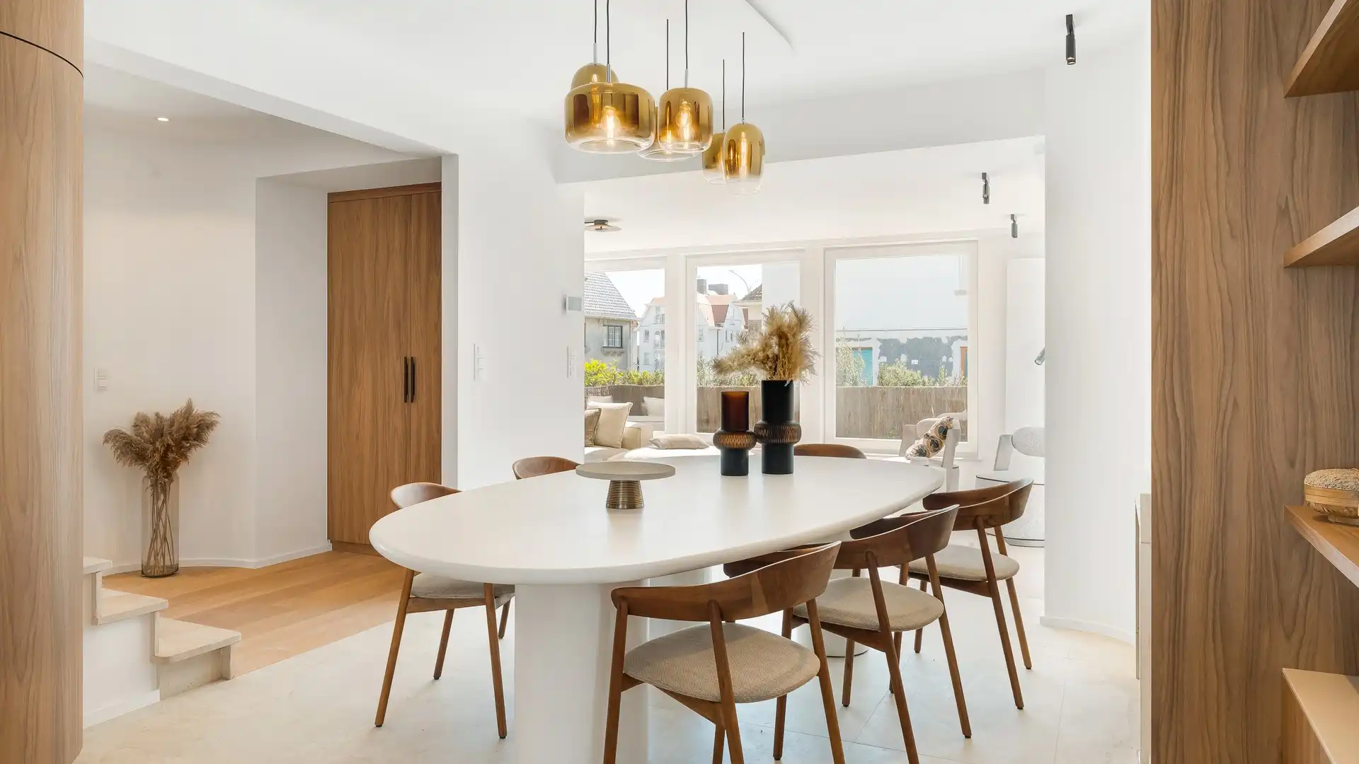 Exclusief gerenoveerde villa op een absolute toplocatie foto 20