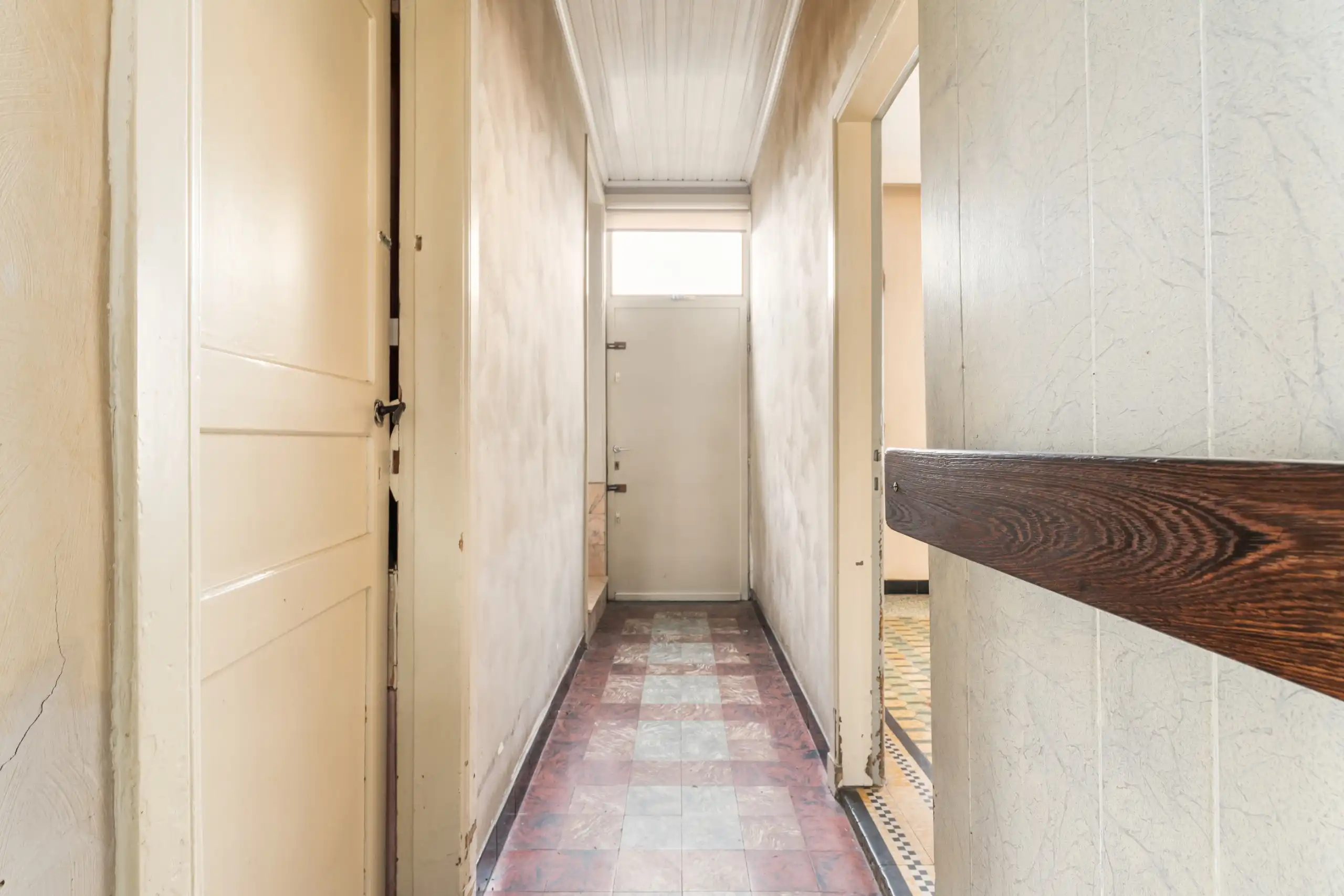 Voormalig te renoveren handelspand met woonst foto 6