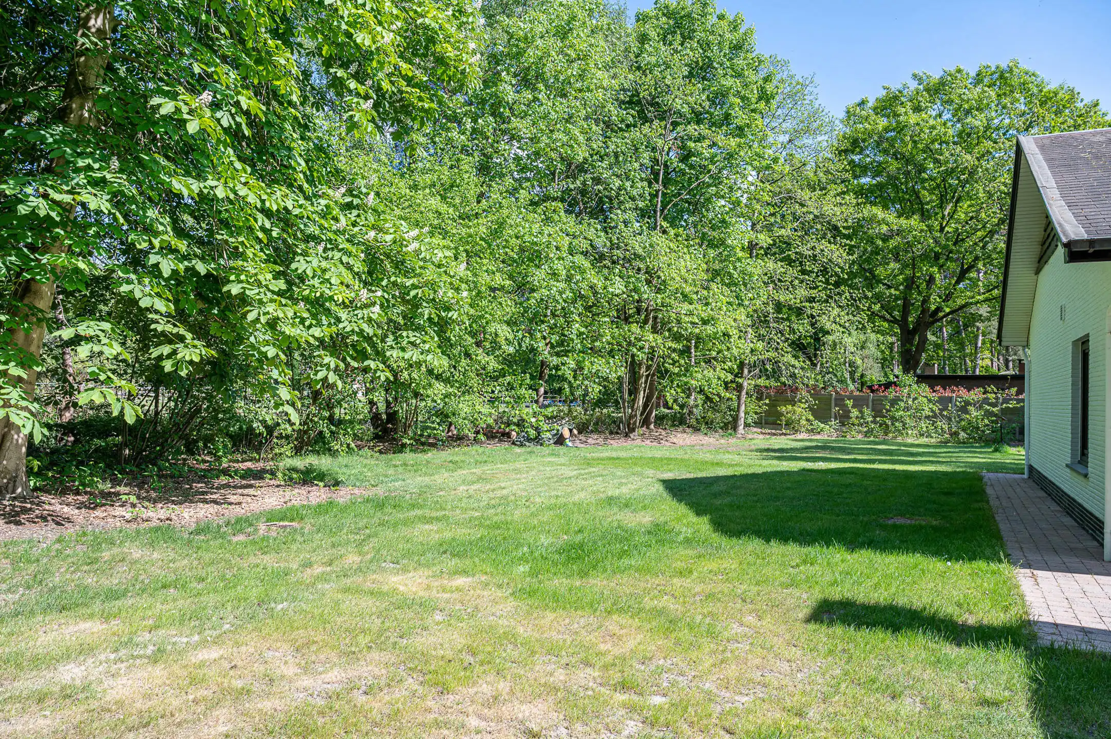 Charmante gezinswoning op een bijzonder rustig plekje foto 8