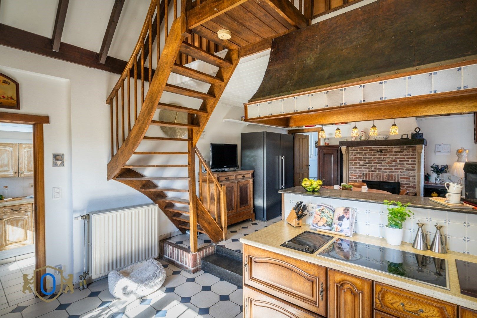 Landhuis met meerdere bijgebouwen foto 6