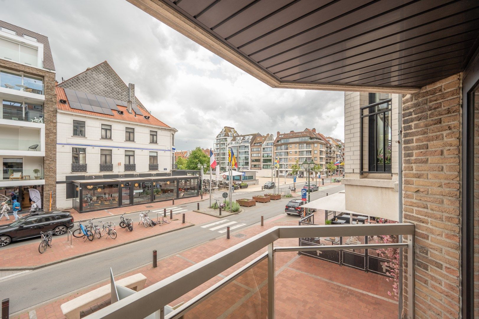 ()=>{if(producerUpdateValueVersion(node),producerAccessed(node),node.value===ERRORED)throw node.error;return node.value} Lippenslaan 81 -/11 - 8300 Knokke