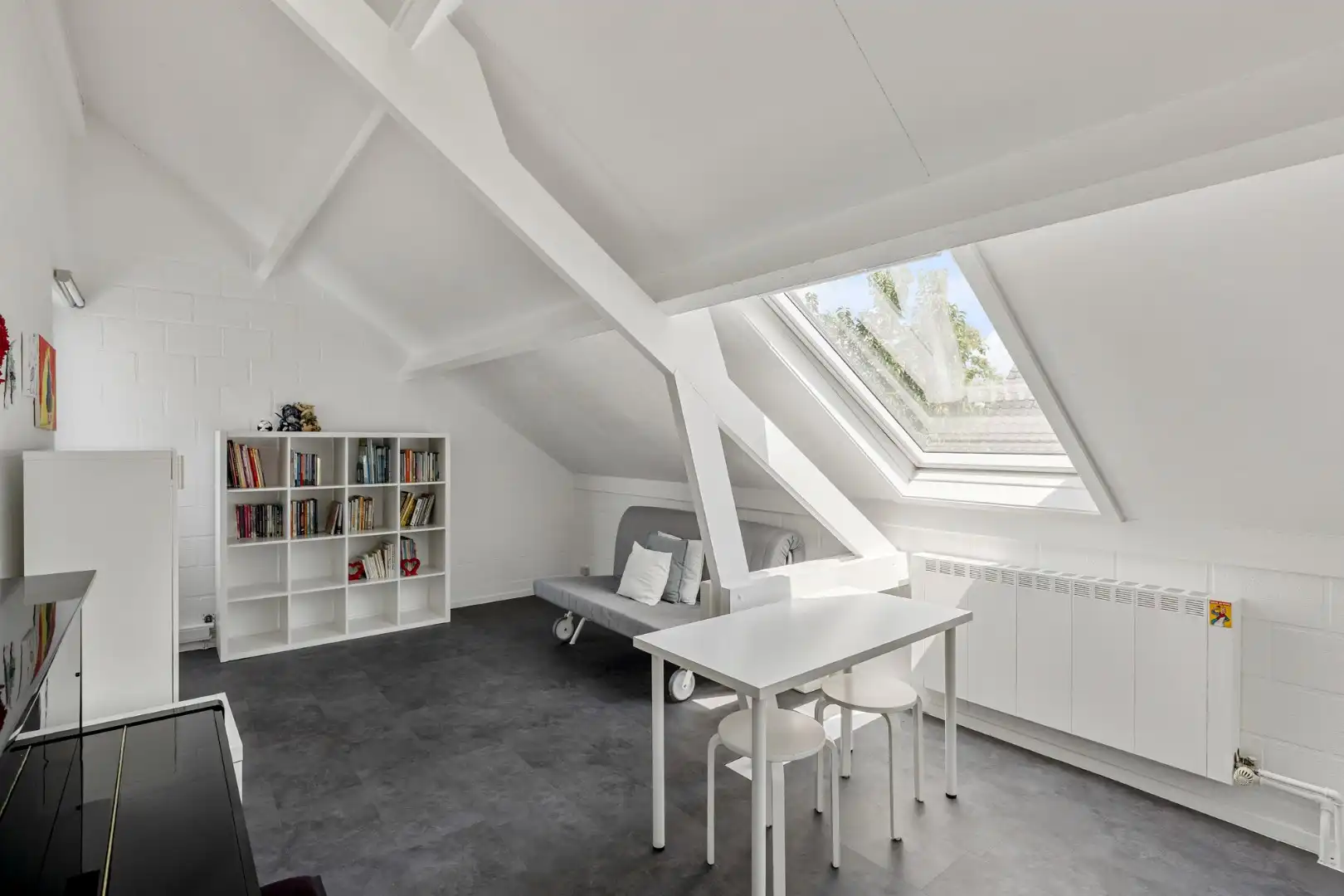 Moderne architectenwoning met mooie tuin en zwembad, 5 slaapkamers in Hasselt, OB op 8a12ca in doodlopende straat foto 31