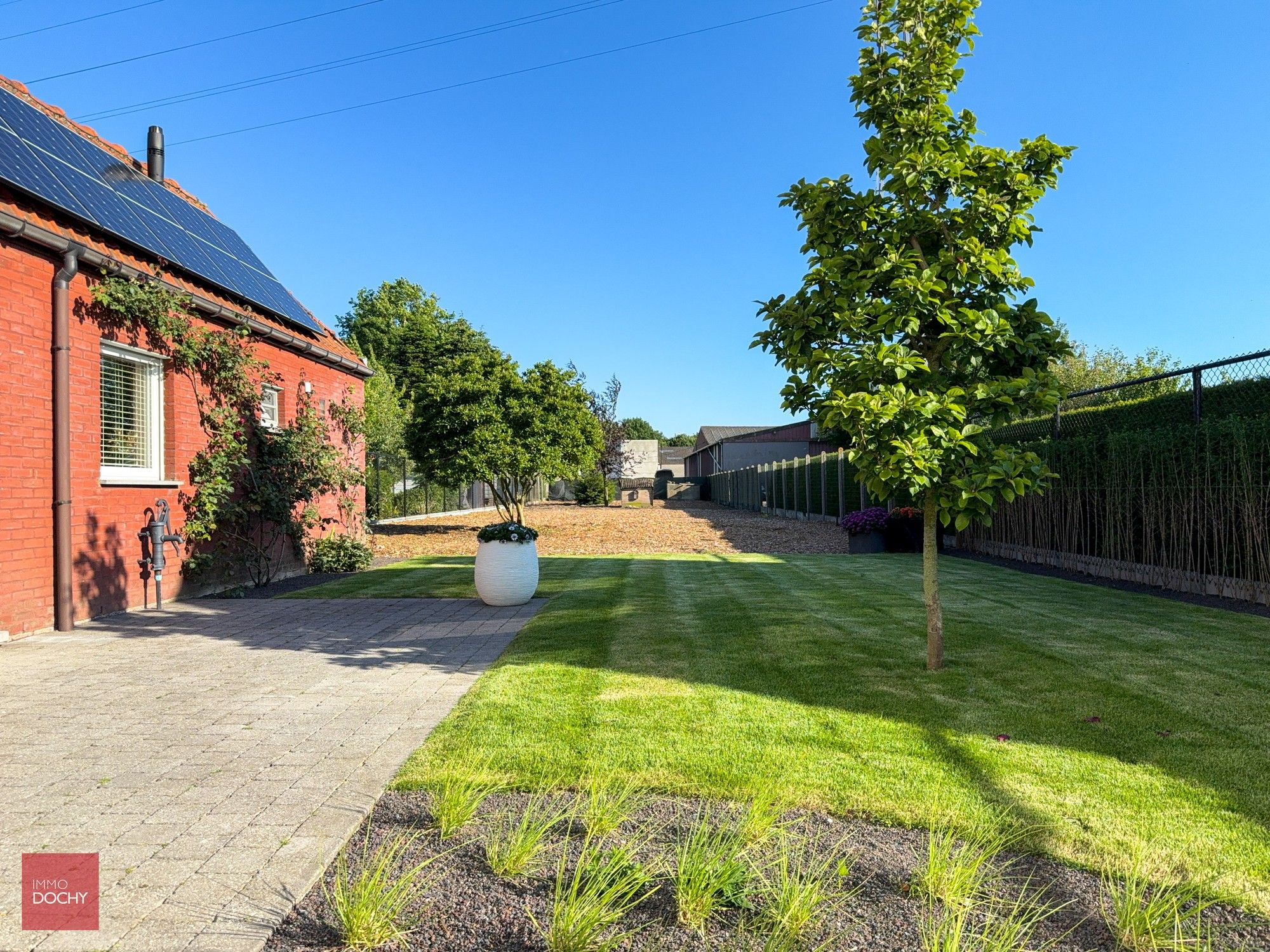 VOLLEDIG  VERNIEUWDE koppelwoning met zuidgerichte tuin in verkeersarme straat | Sparrestraat foto 5