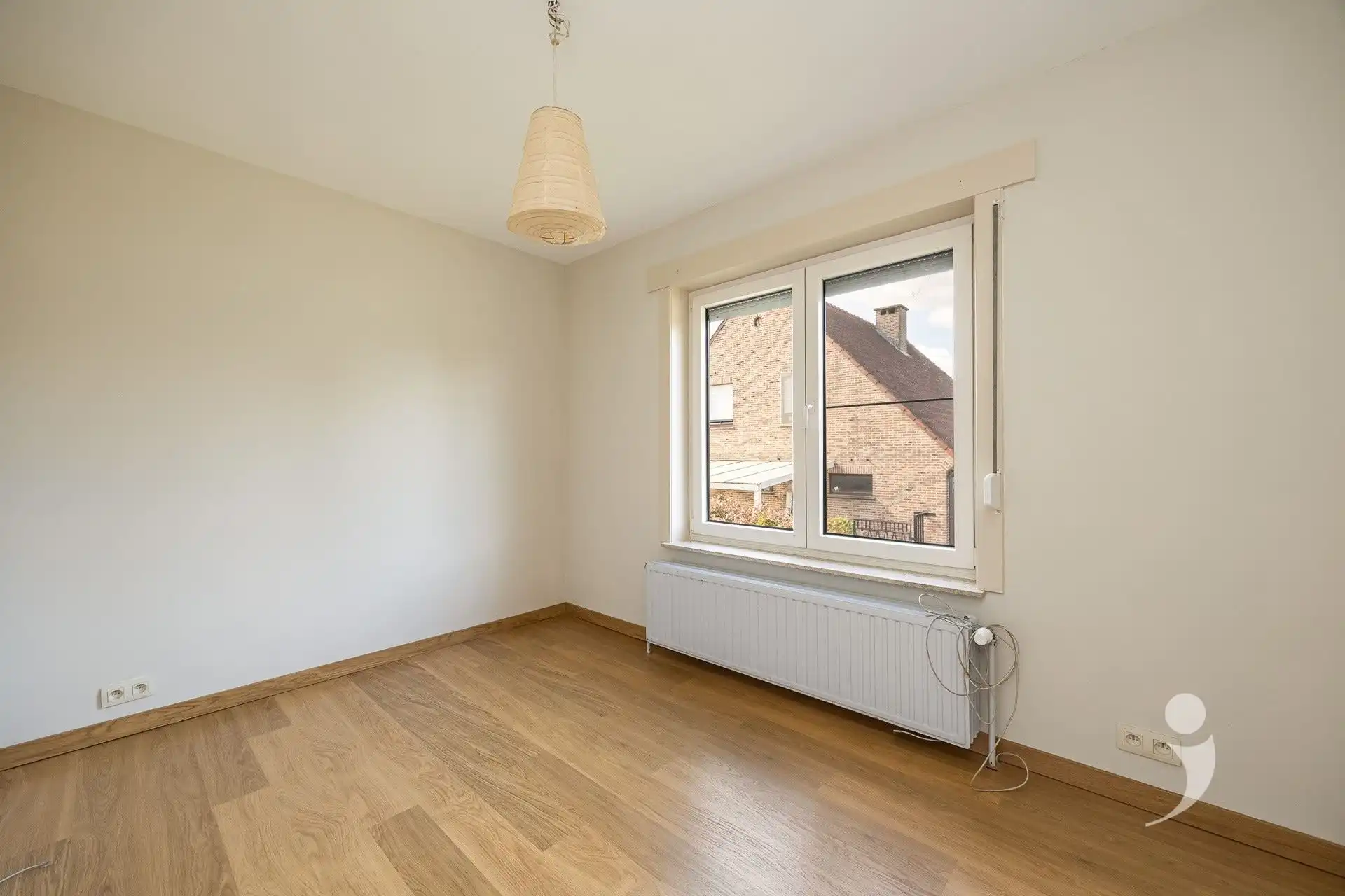 Gerenoveerde woning met prachtig zicht over de velden foto 12