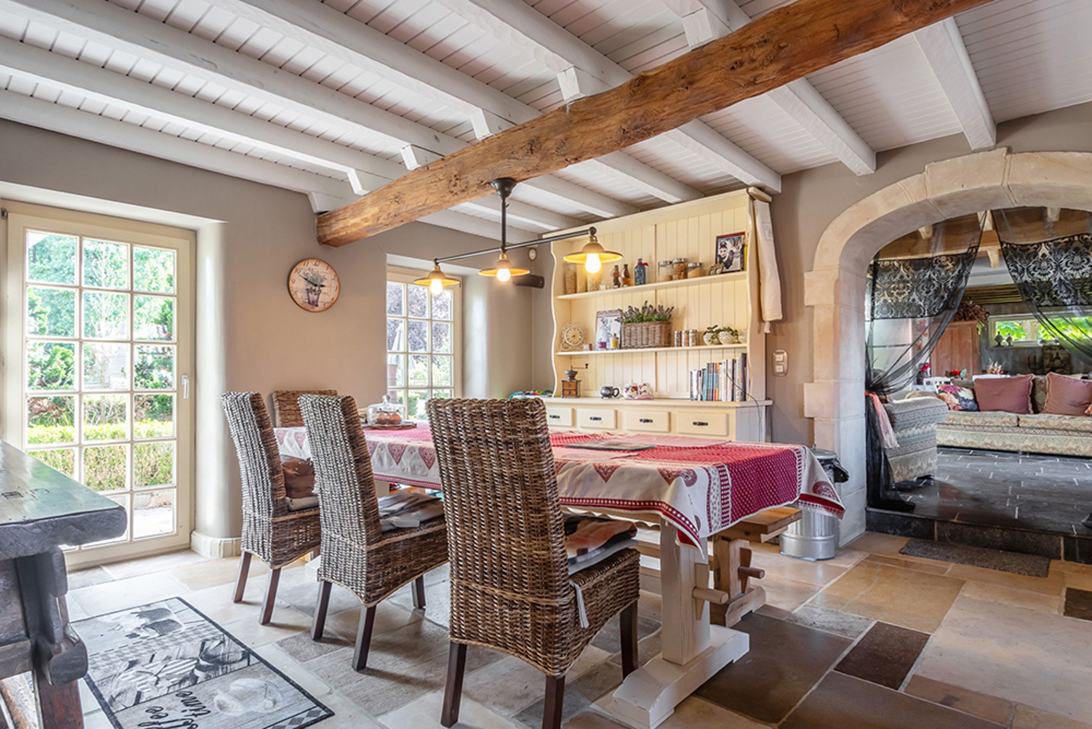 Gerestaureerde vierkantshoeve met B&B op 80 are grond foto 14