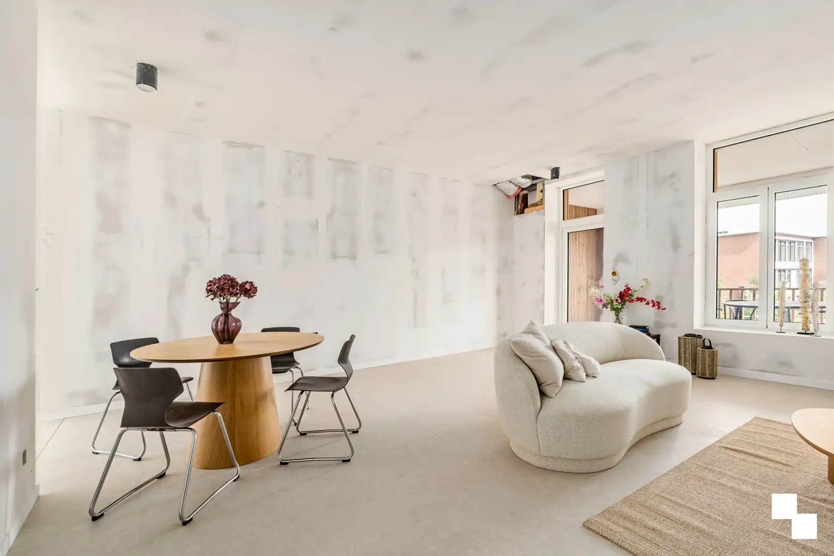 Luxueus appartement met ruim terras in hartje Izegem foto 7